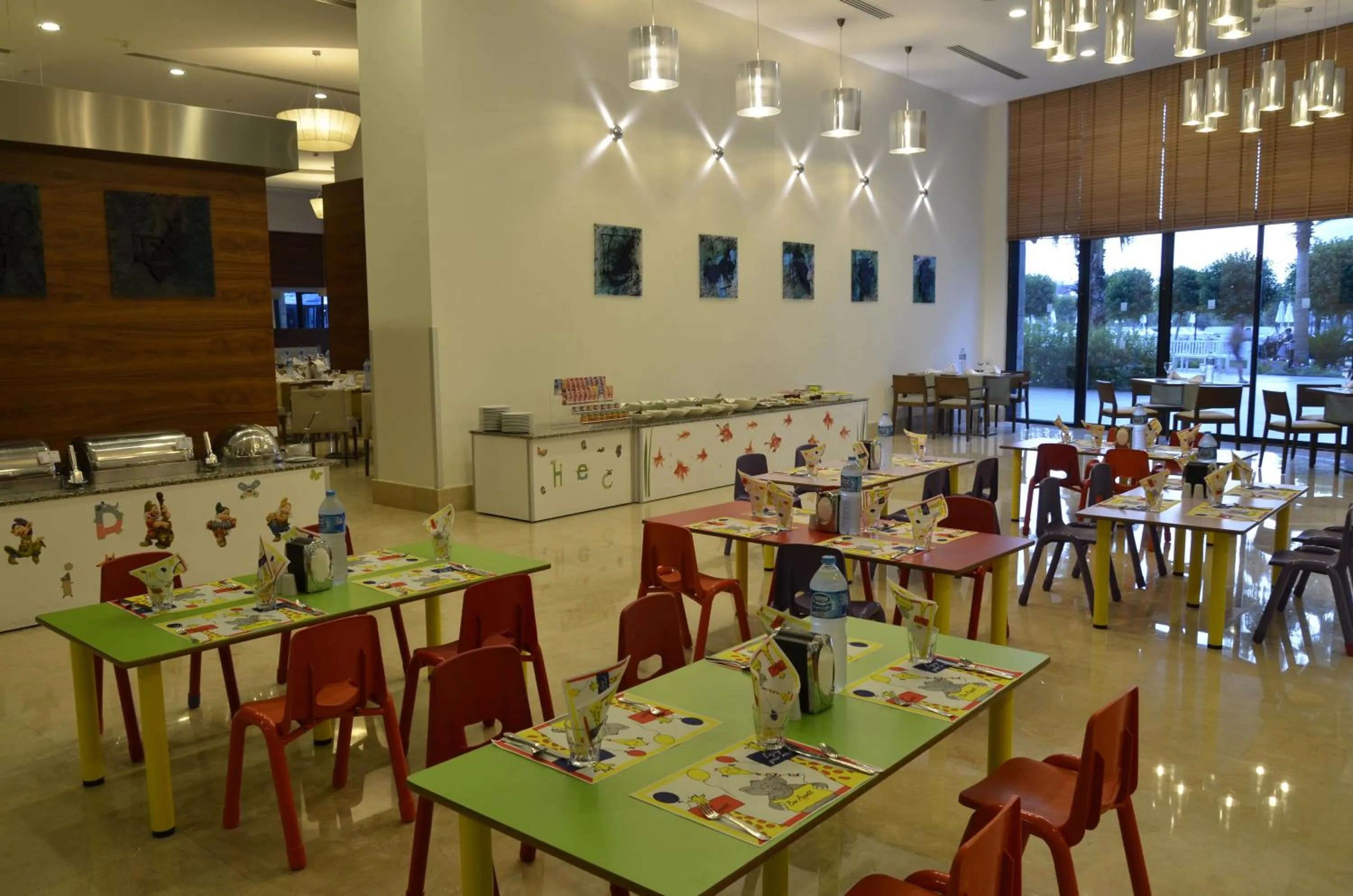 Restaurant/places to eat in Baia Lara Hotel