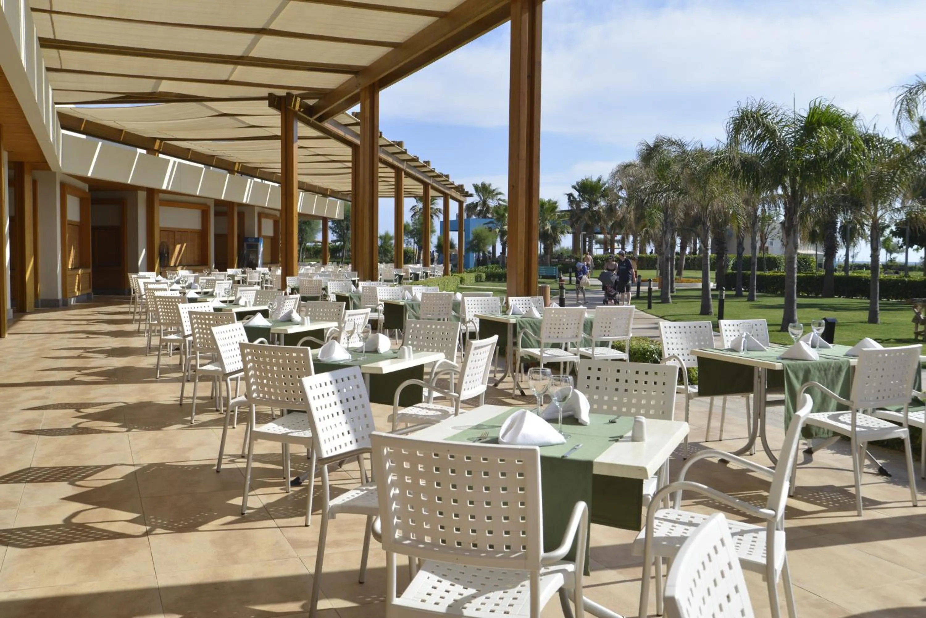 Food and drinks in Baia Lara Hotel