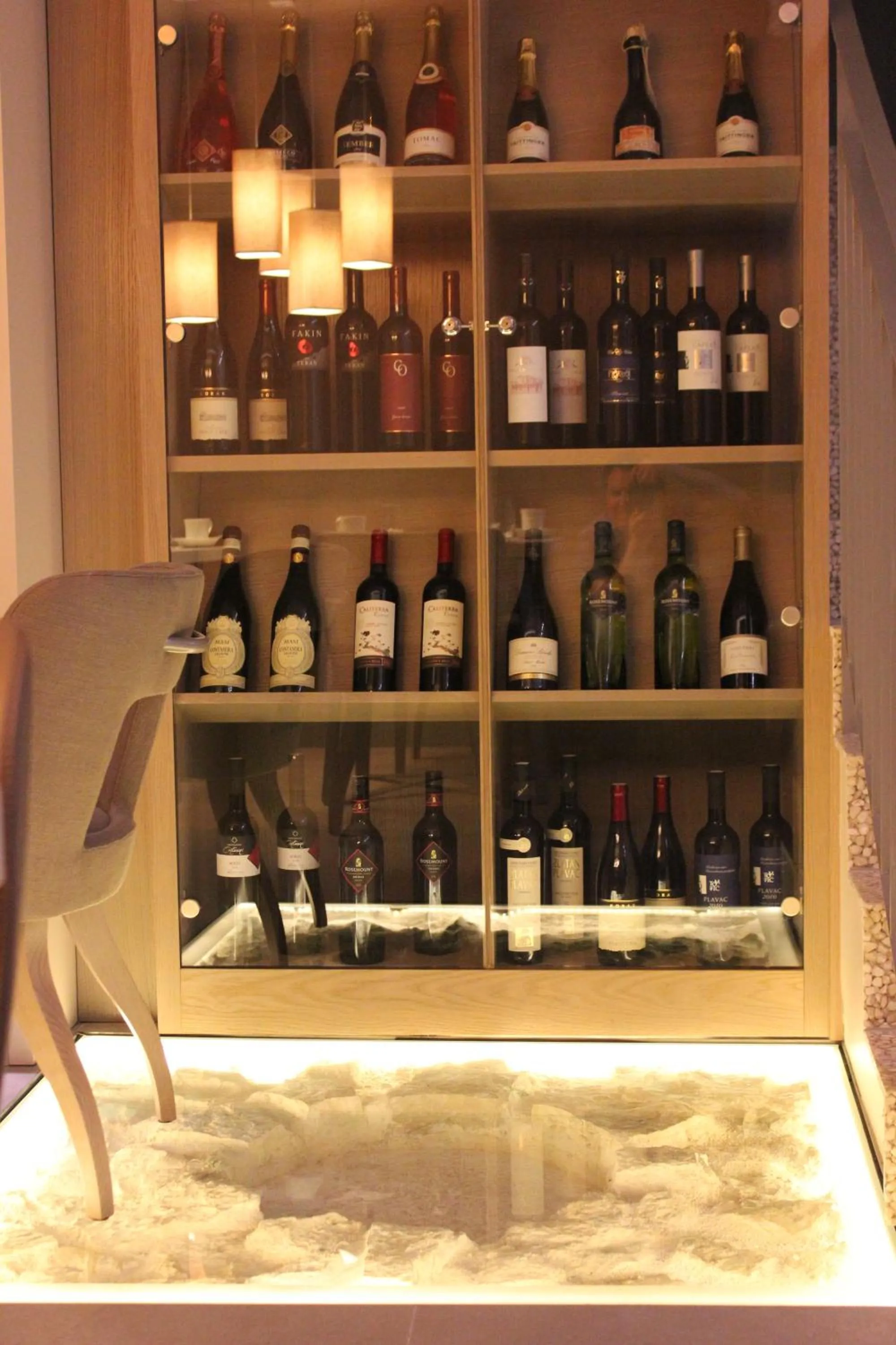 Restaurant/places to eat in Art Hotel Kalelarga