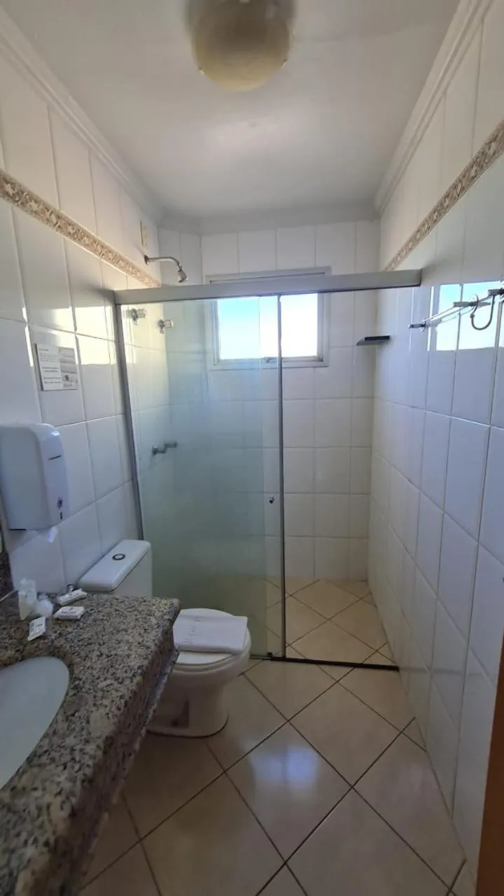 Shower in Hotel Jaguar