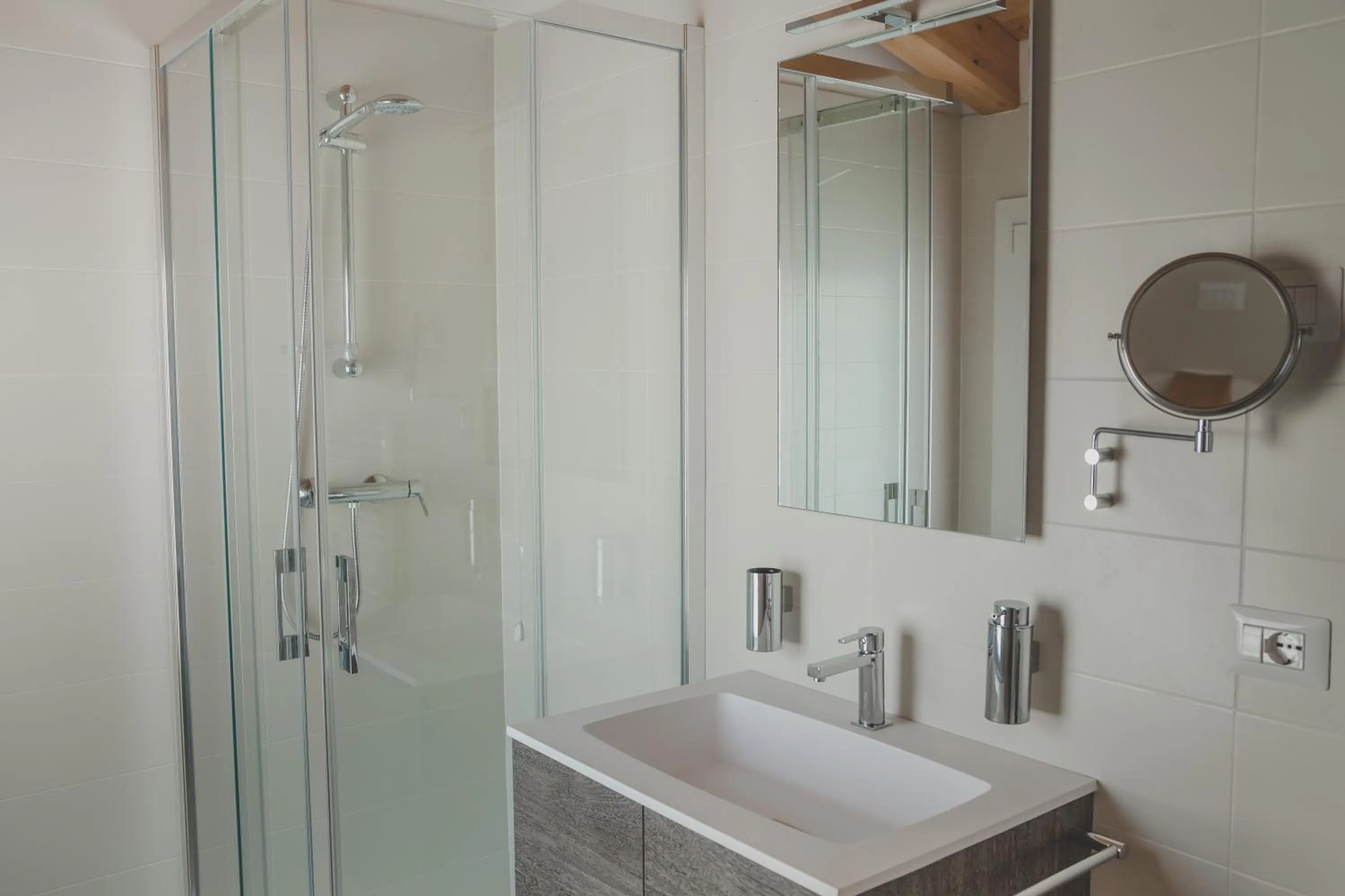 Terra Ferma Rooms&More