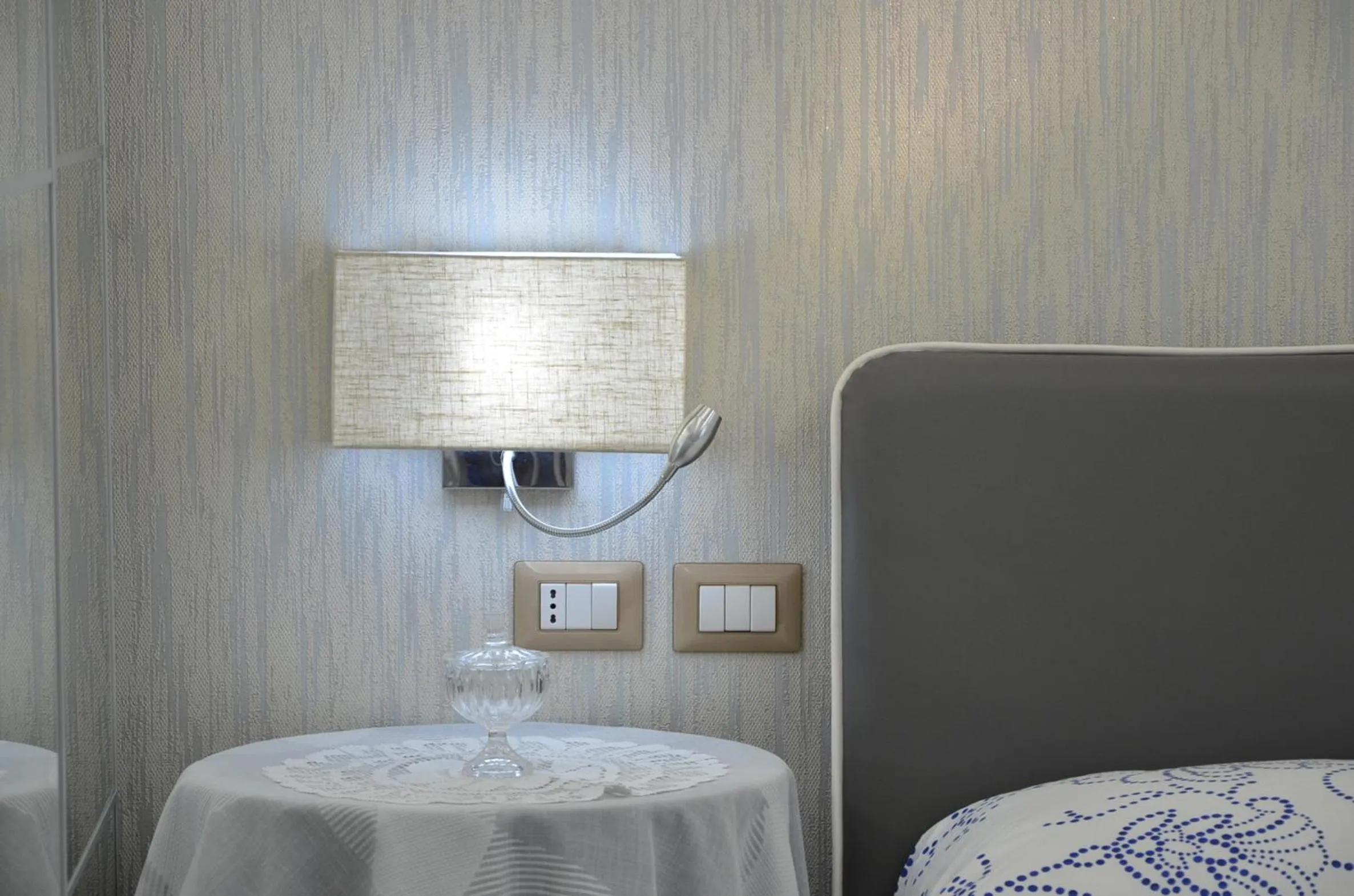 Decorative detail, Bed in Caserta Deluxe