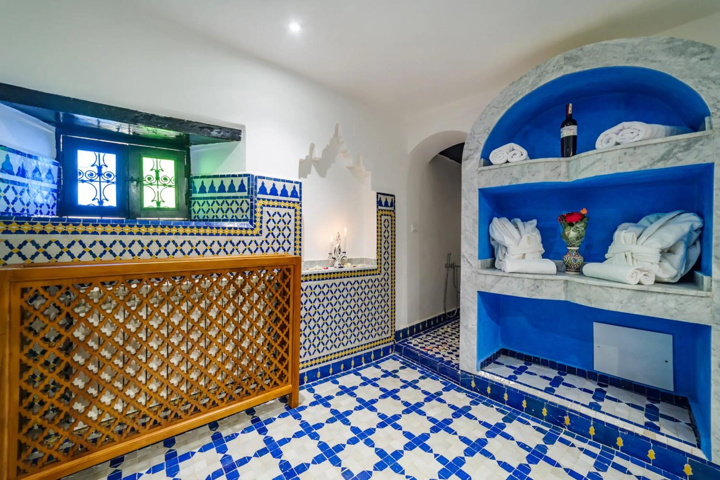 Bathroom, Bed in Riad Rcif & Spa Originale