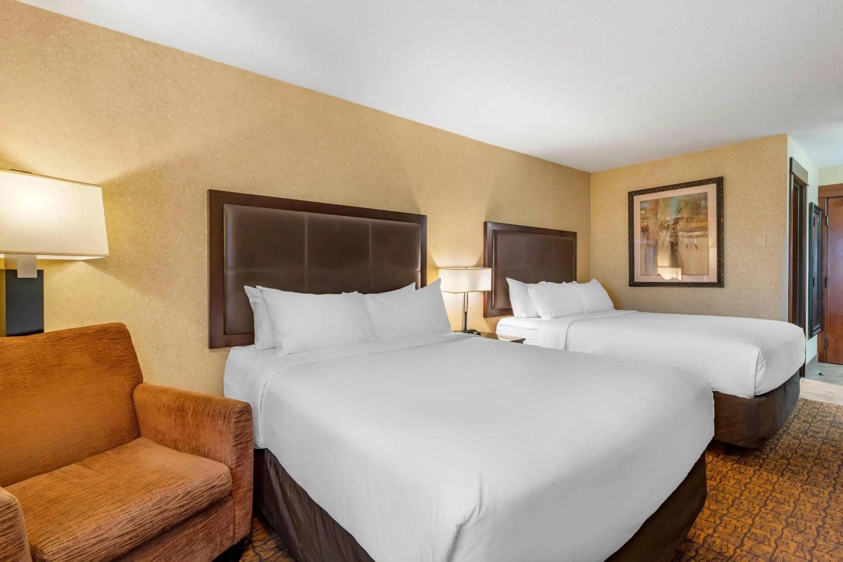 Bedroom, Bed in Lloyd Hotel Astoria Bayfront, an Ascend Collection Hotel