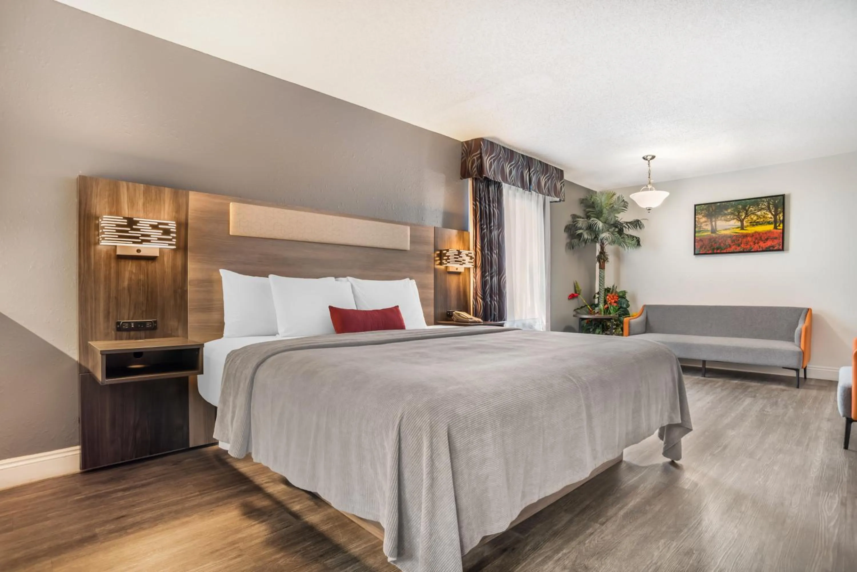 Bed in Key West Inn - Fairhope