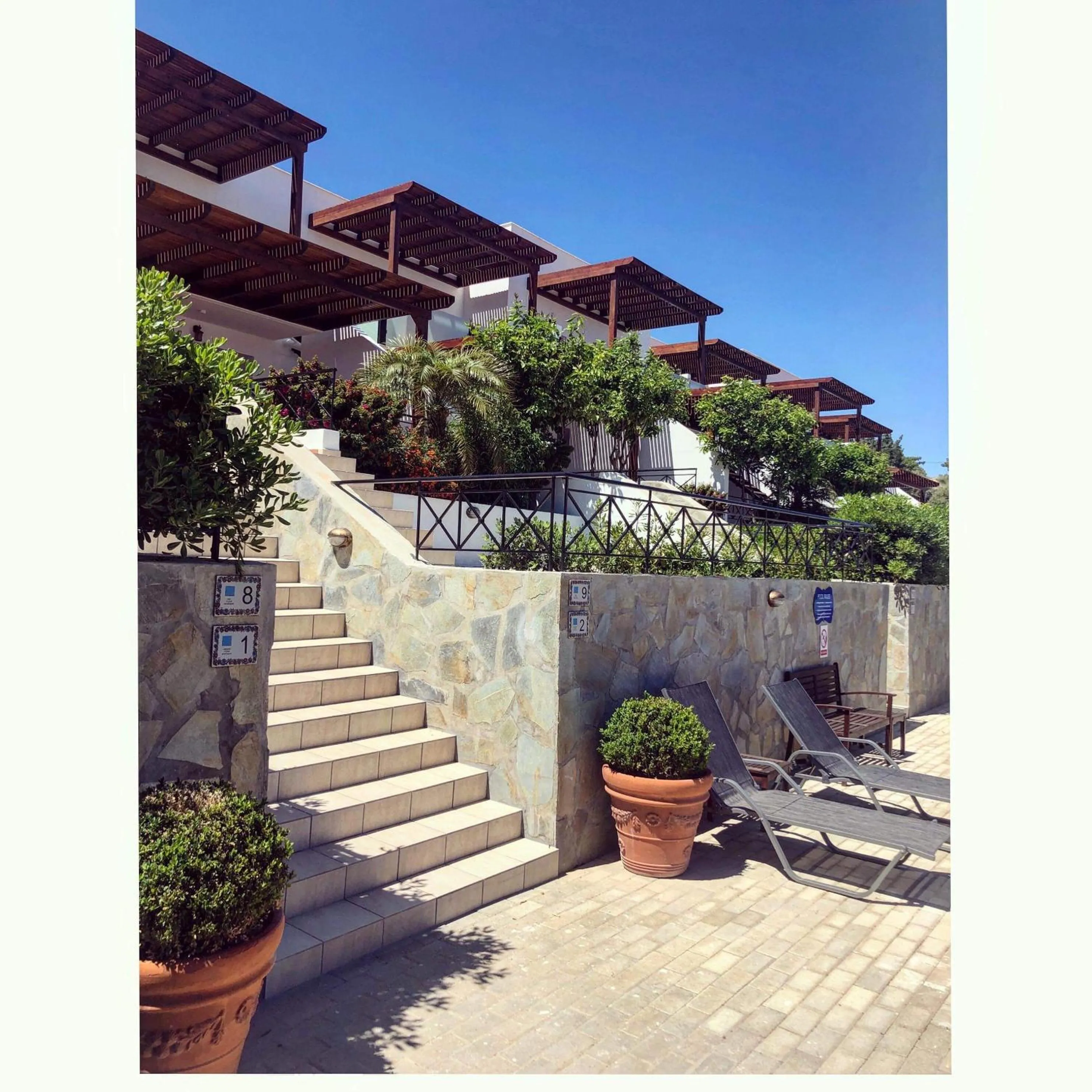 Southern Dreams Apartments