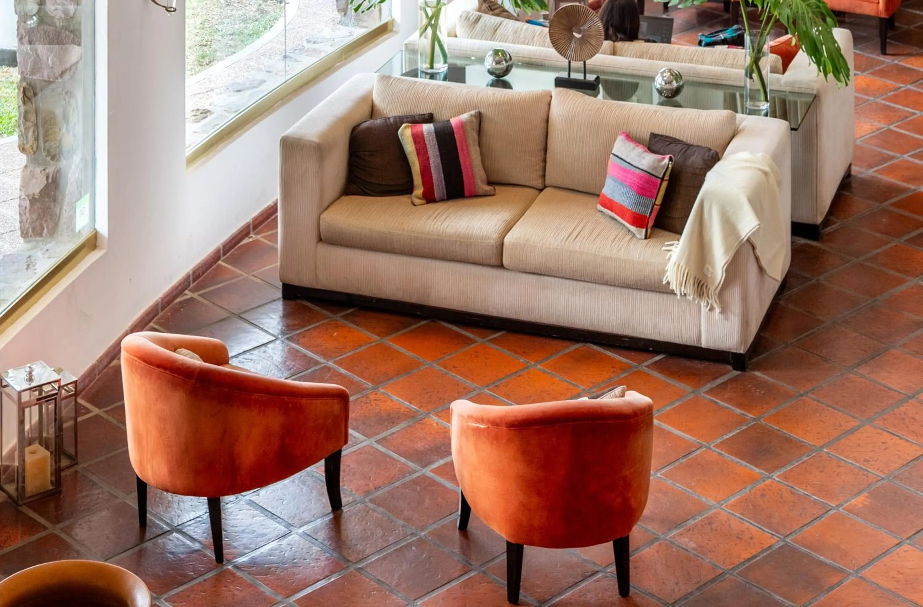 Lobby or reception in Altos de la Viña, Wine Hotel & Spa