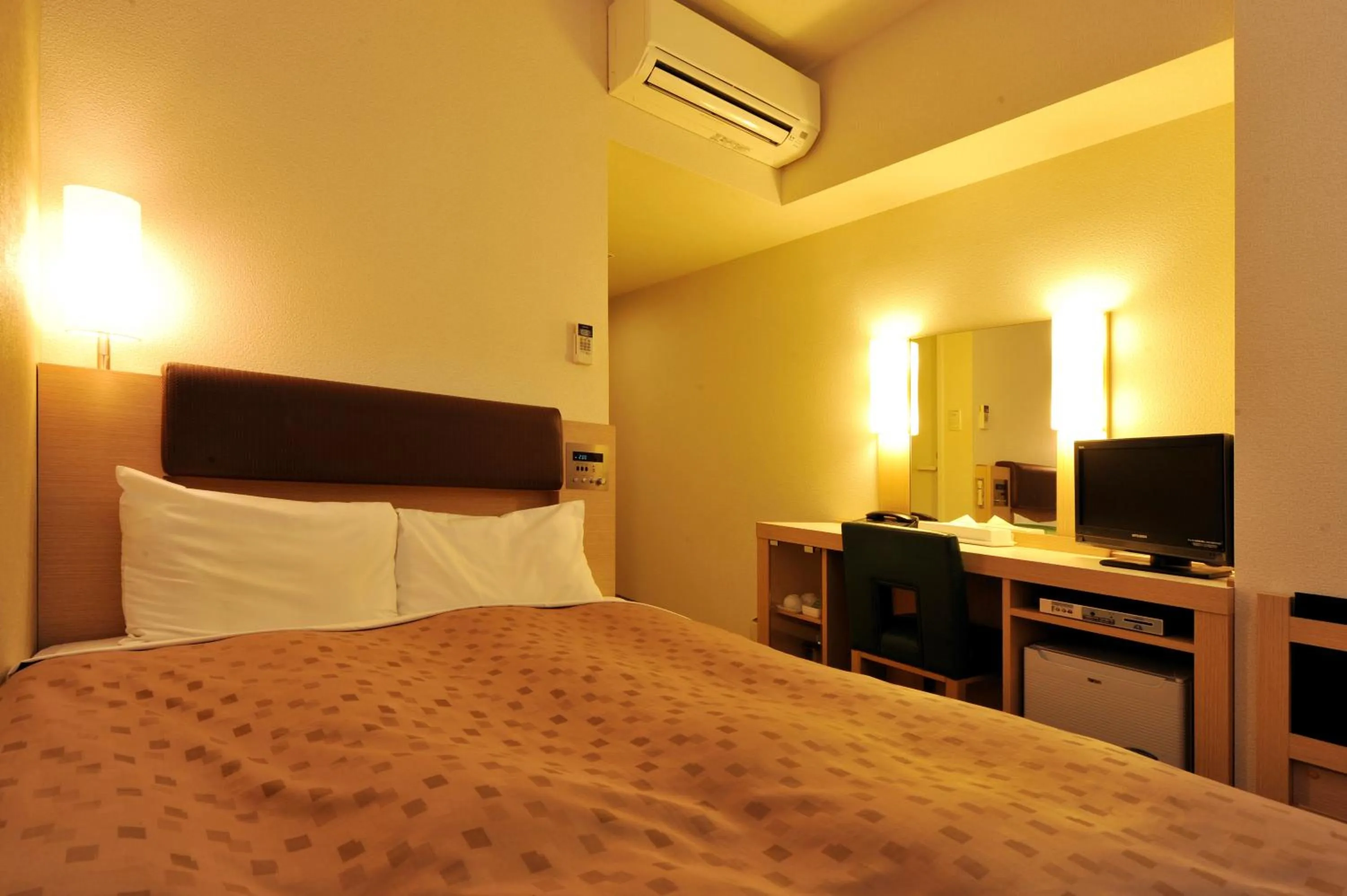 Double Room - single occupancy - Smoking in Sanco Inn Shizuoka Kitaguchi