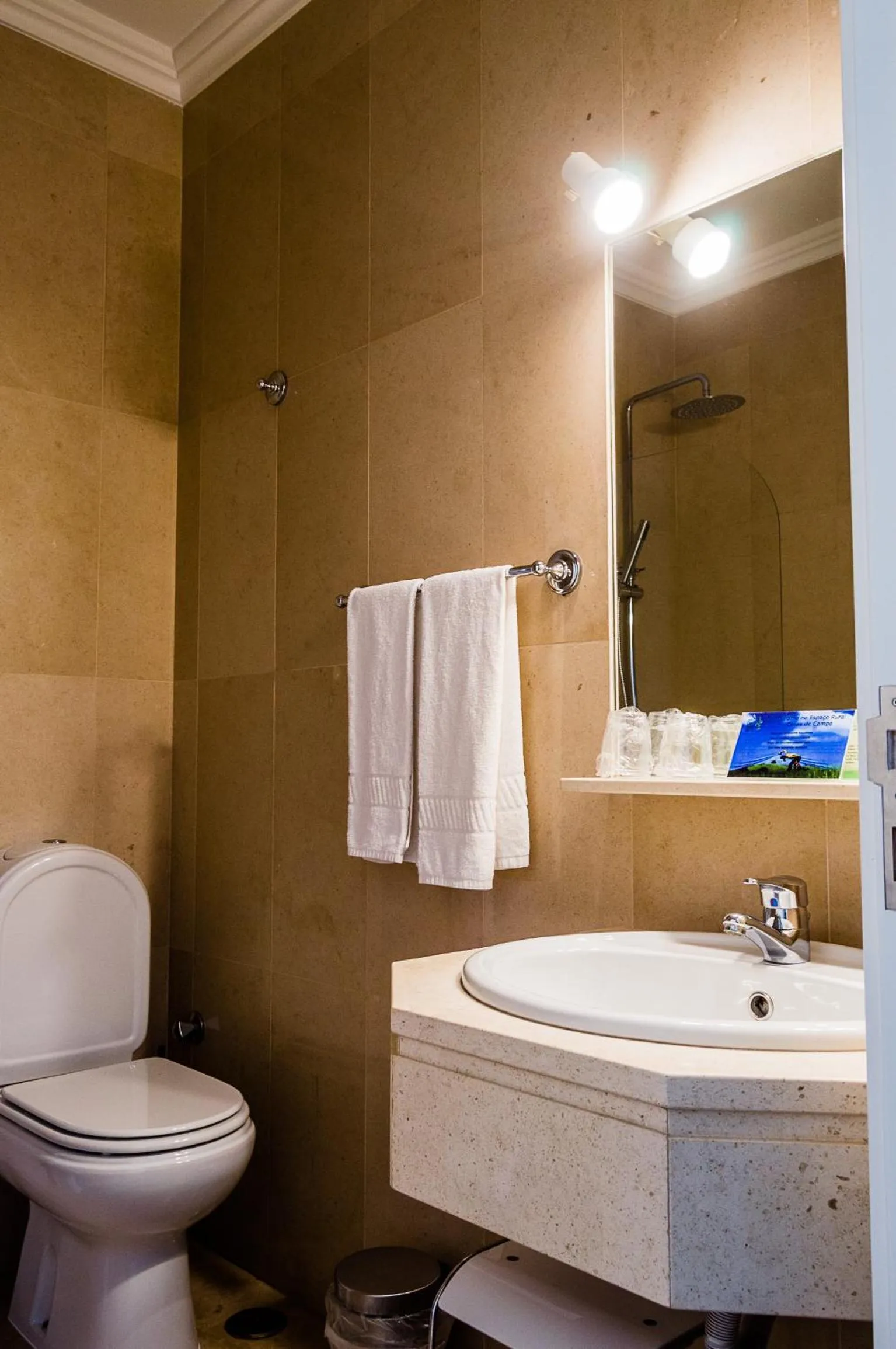 Bathroom in Casa Da Padeira - Turismo Rural