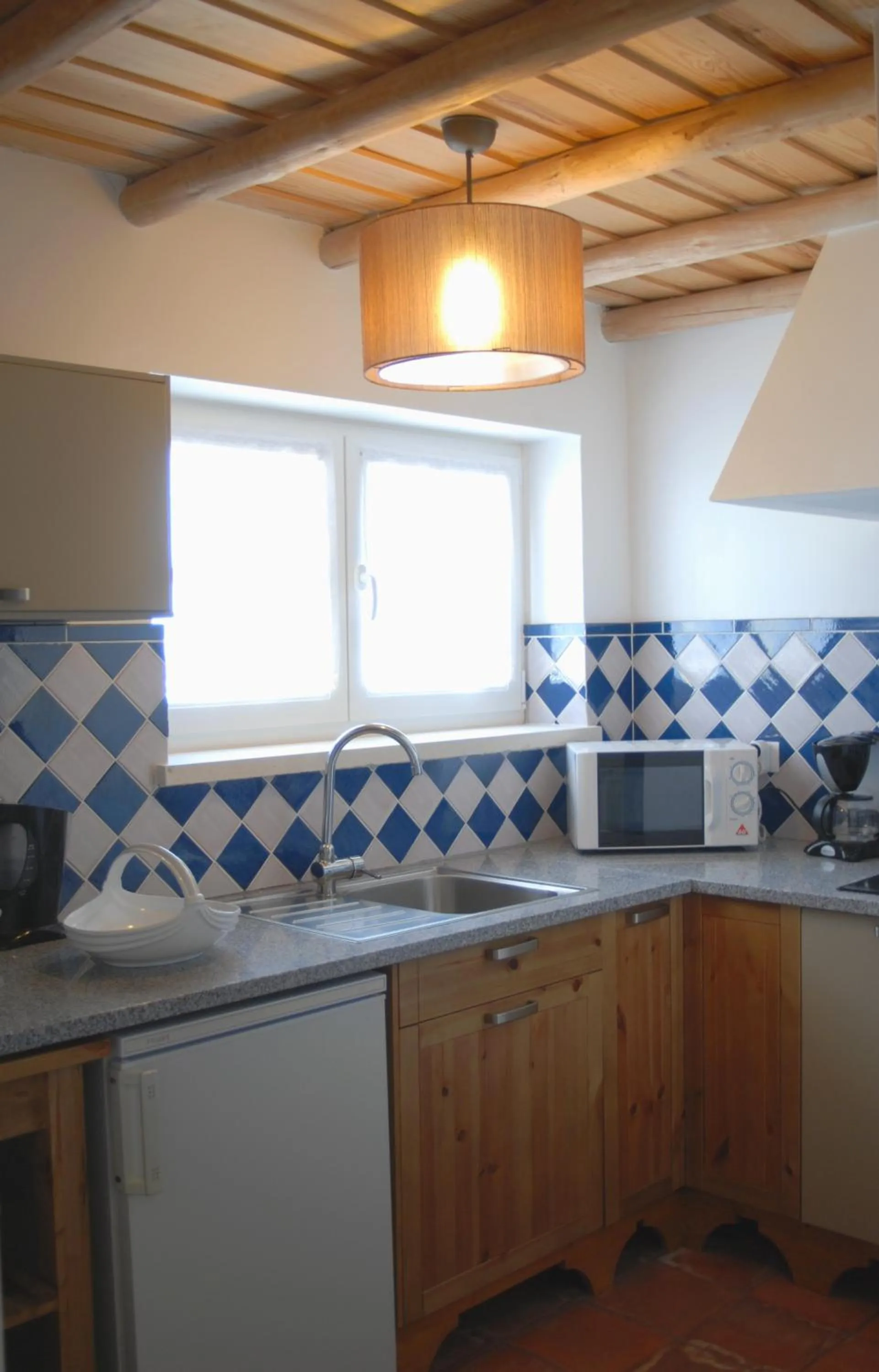 Kitchen or kitchenette in Casa Da Padeira - Turismo Rural