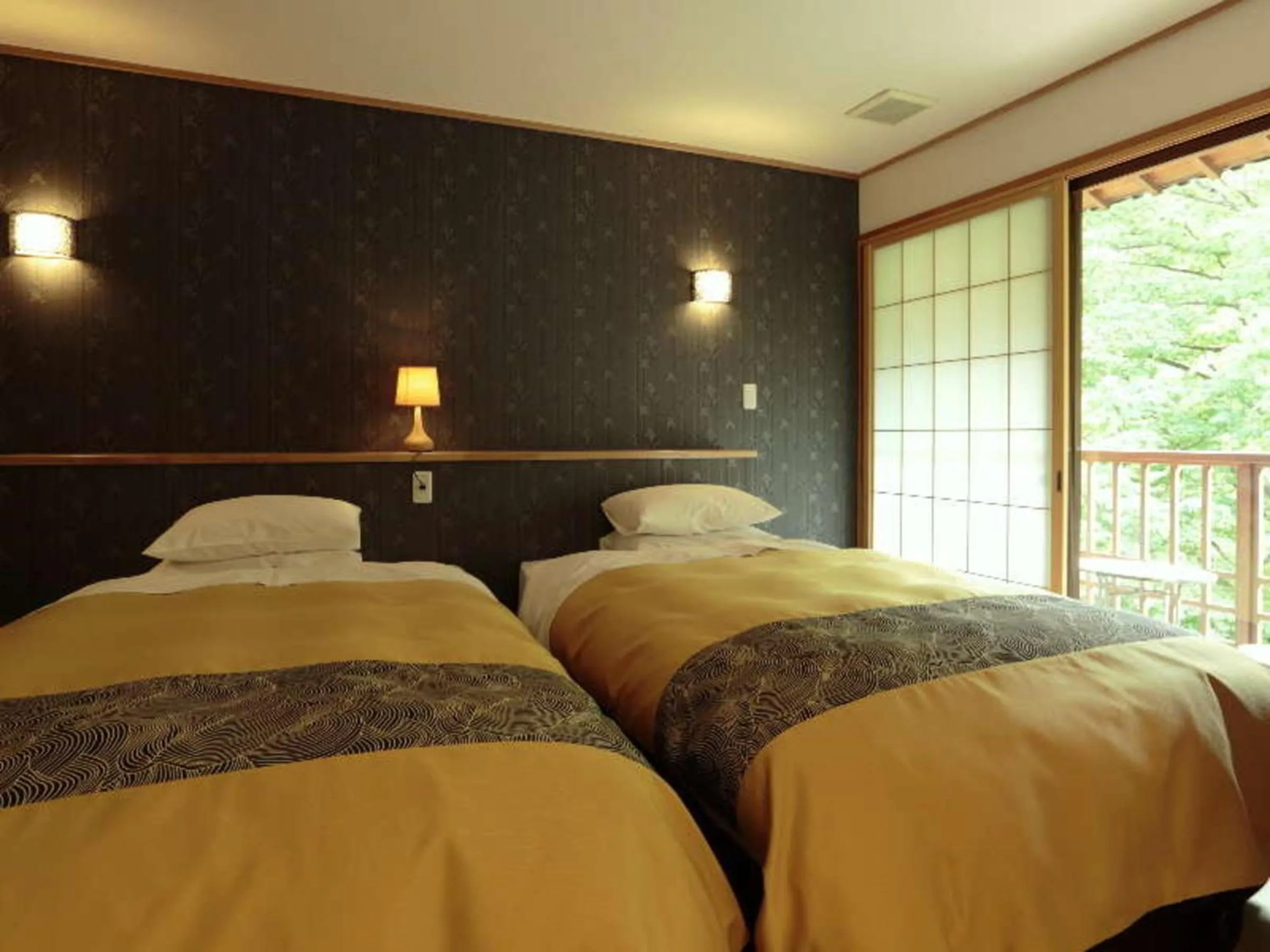 Bed in Kinseikan Seseragi