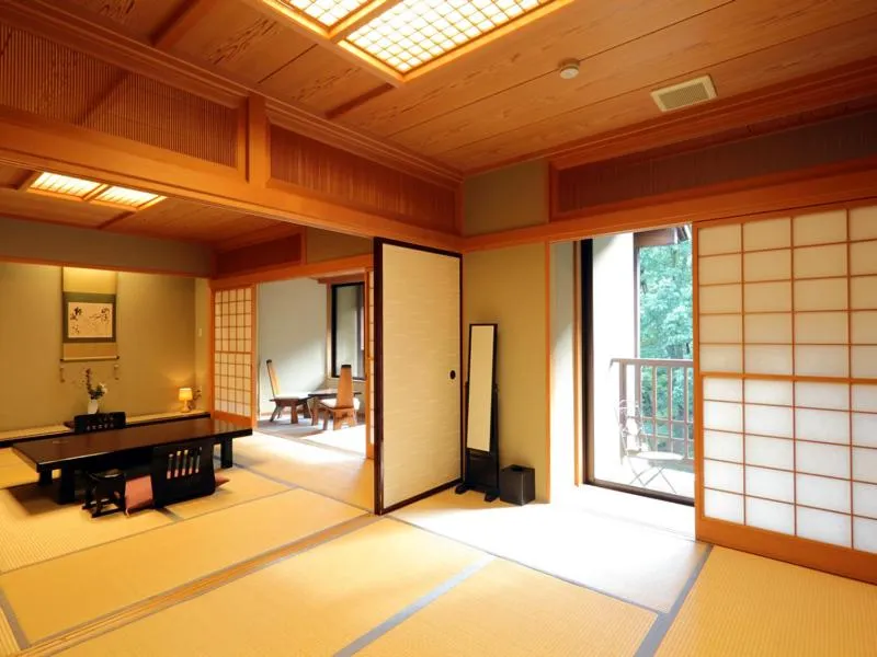 Japanese-Style Deluxe Room with Shared Bathroom in Kinseikan Seseragi