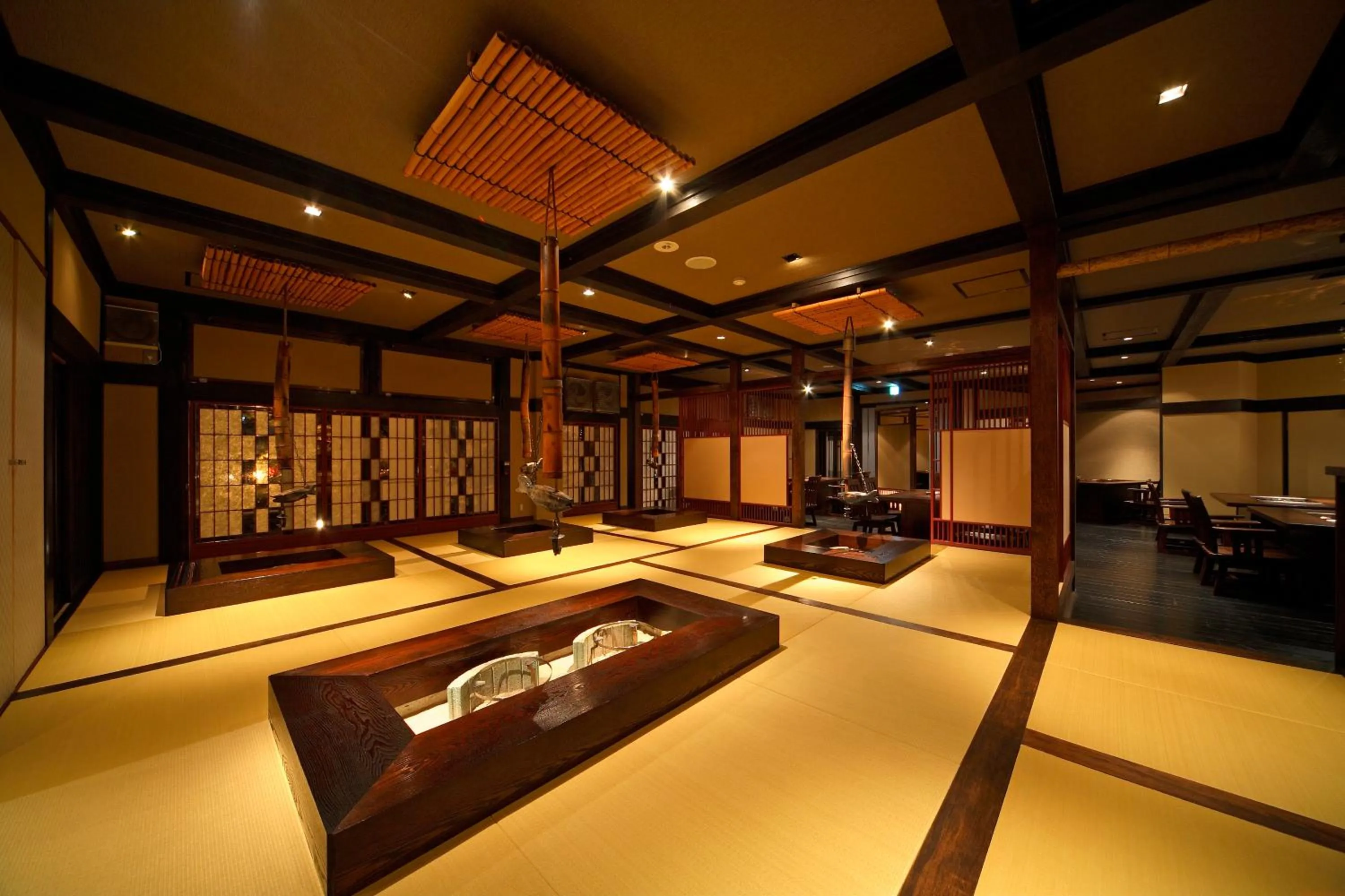 Restaurant/places to eat in Tatsumikan