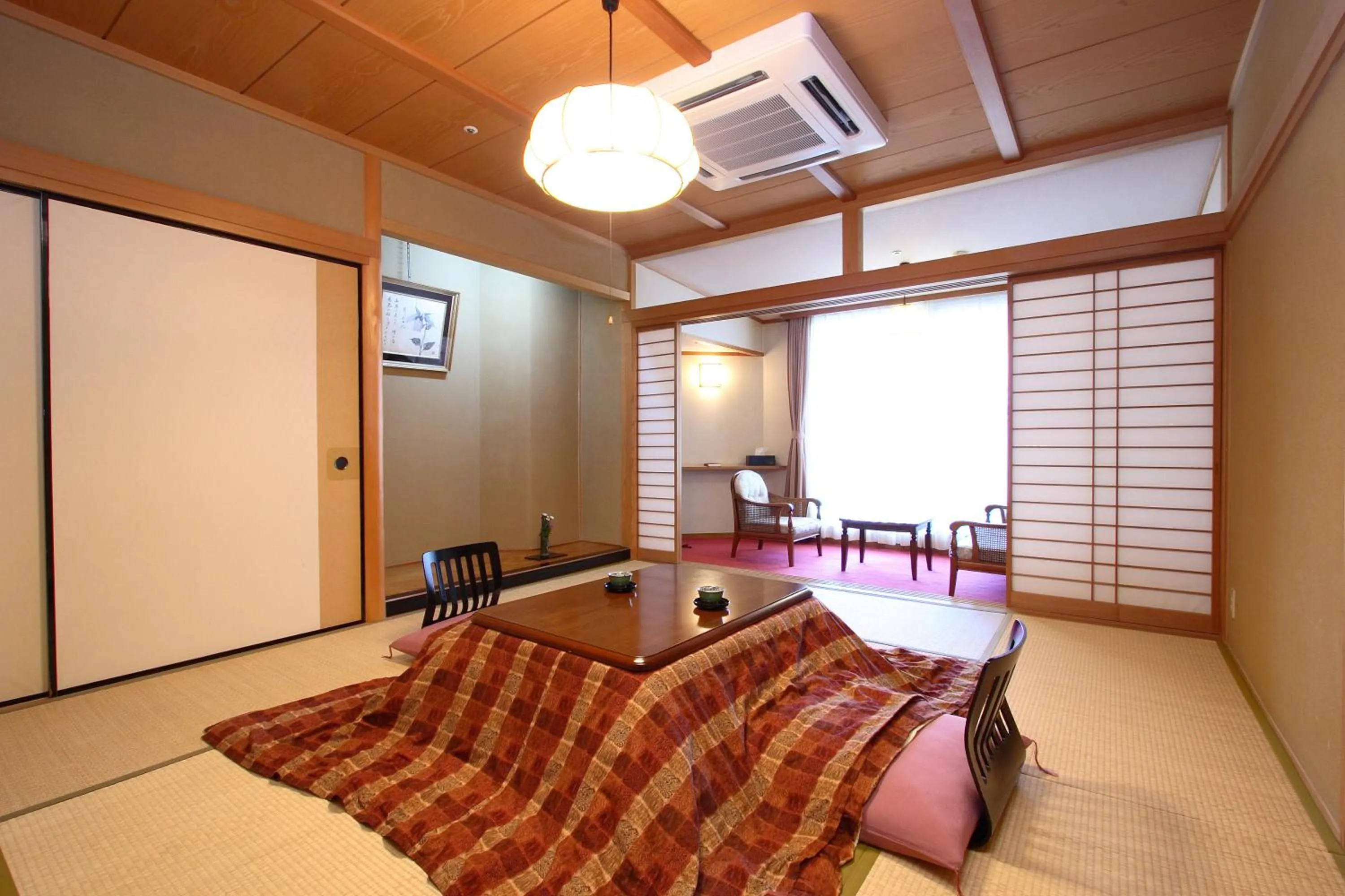 Toilet, Bed in Tatsumikan