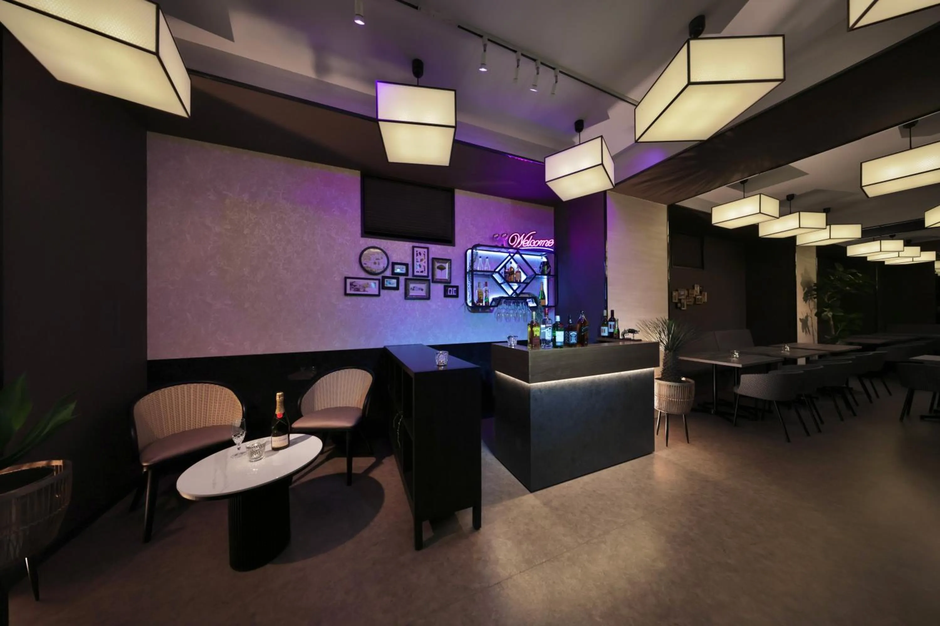Lounge or bar in Doutonbori Crystal Hotel