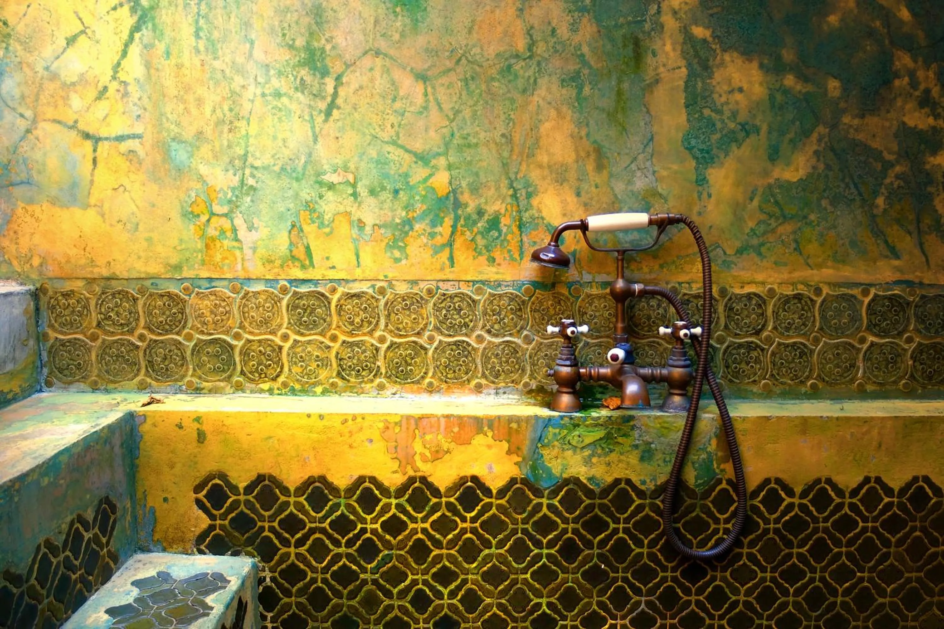 Bath in Old Capital Bike Inn - SHA Certified