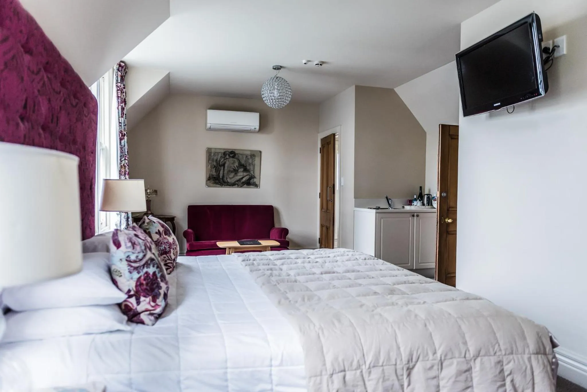 Photo of the whole room, Bed in The Grange B&B