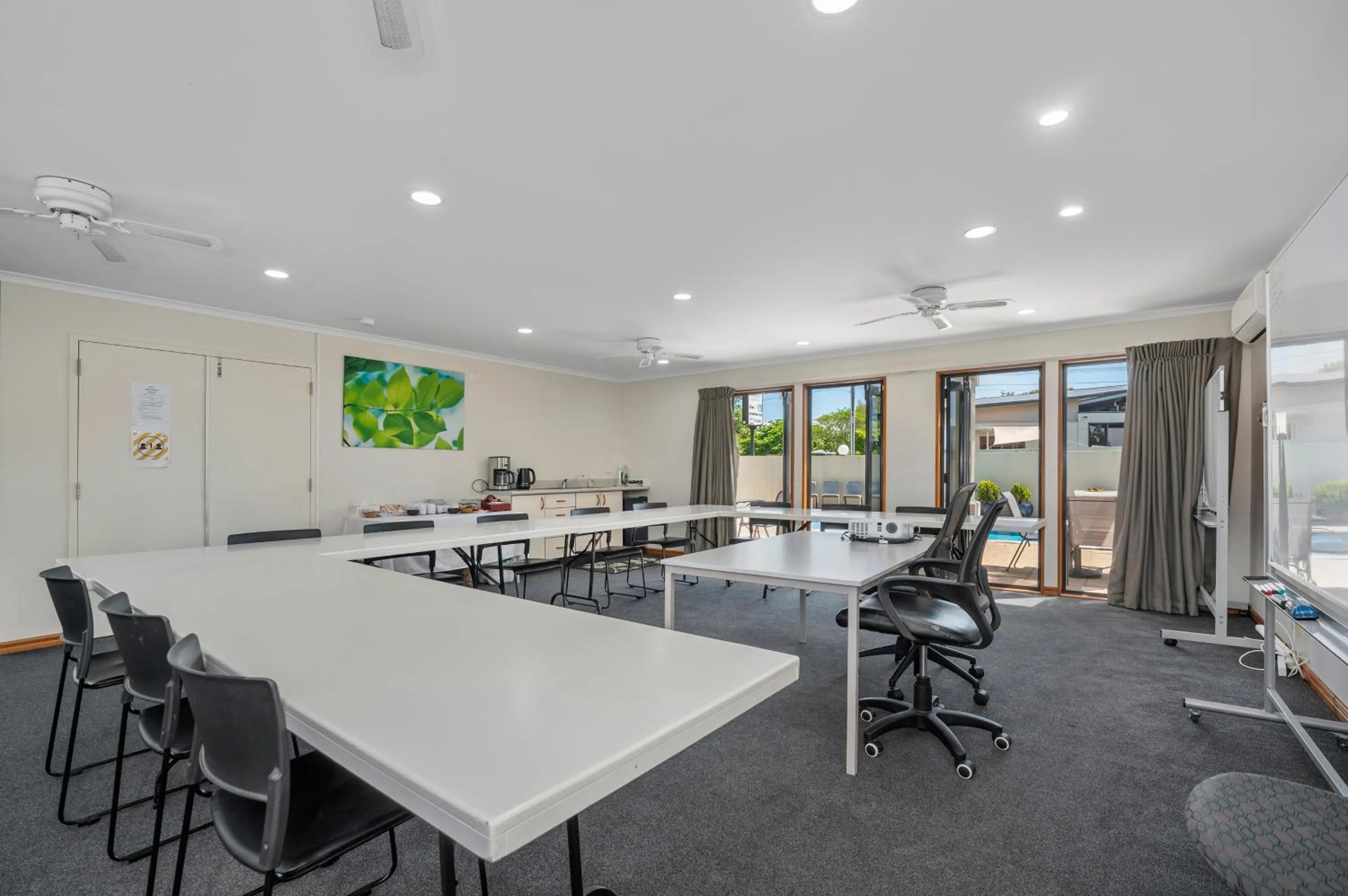 Meeting/conference room in Bethlehem Motor Inn and Conference Centre