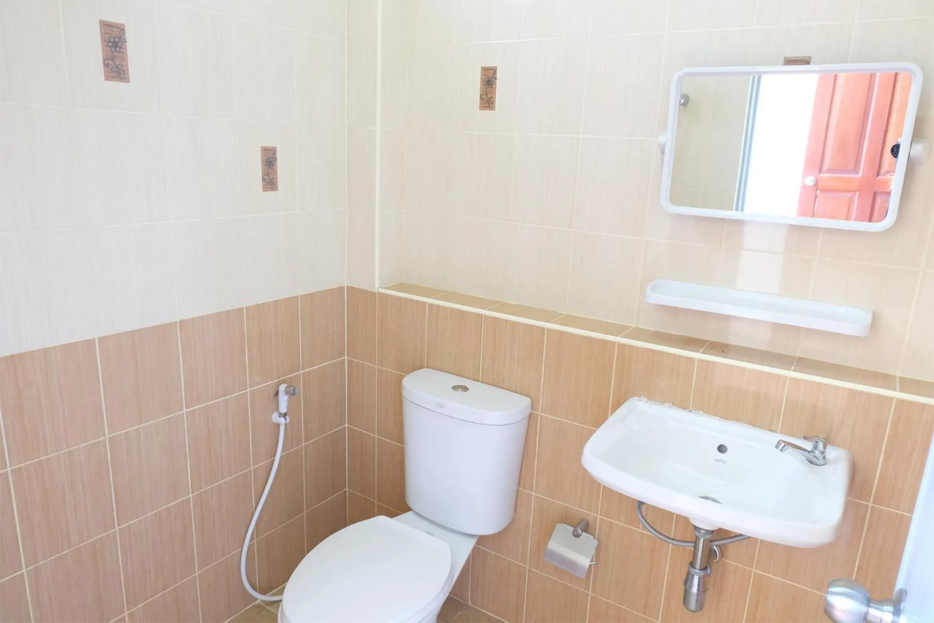 Bathroom in Akantuka Homestay