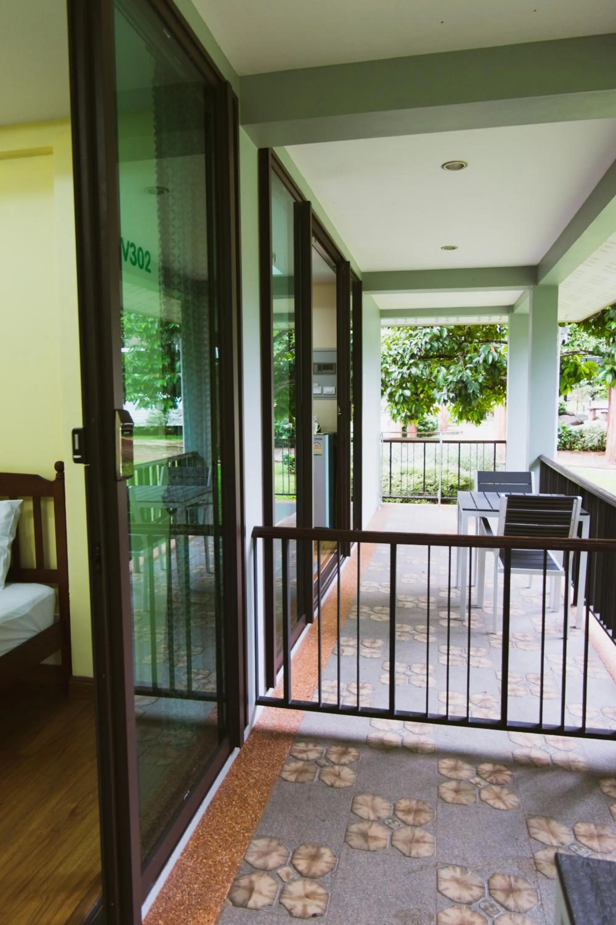 Dining area, Bed in Akantuka Homestay