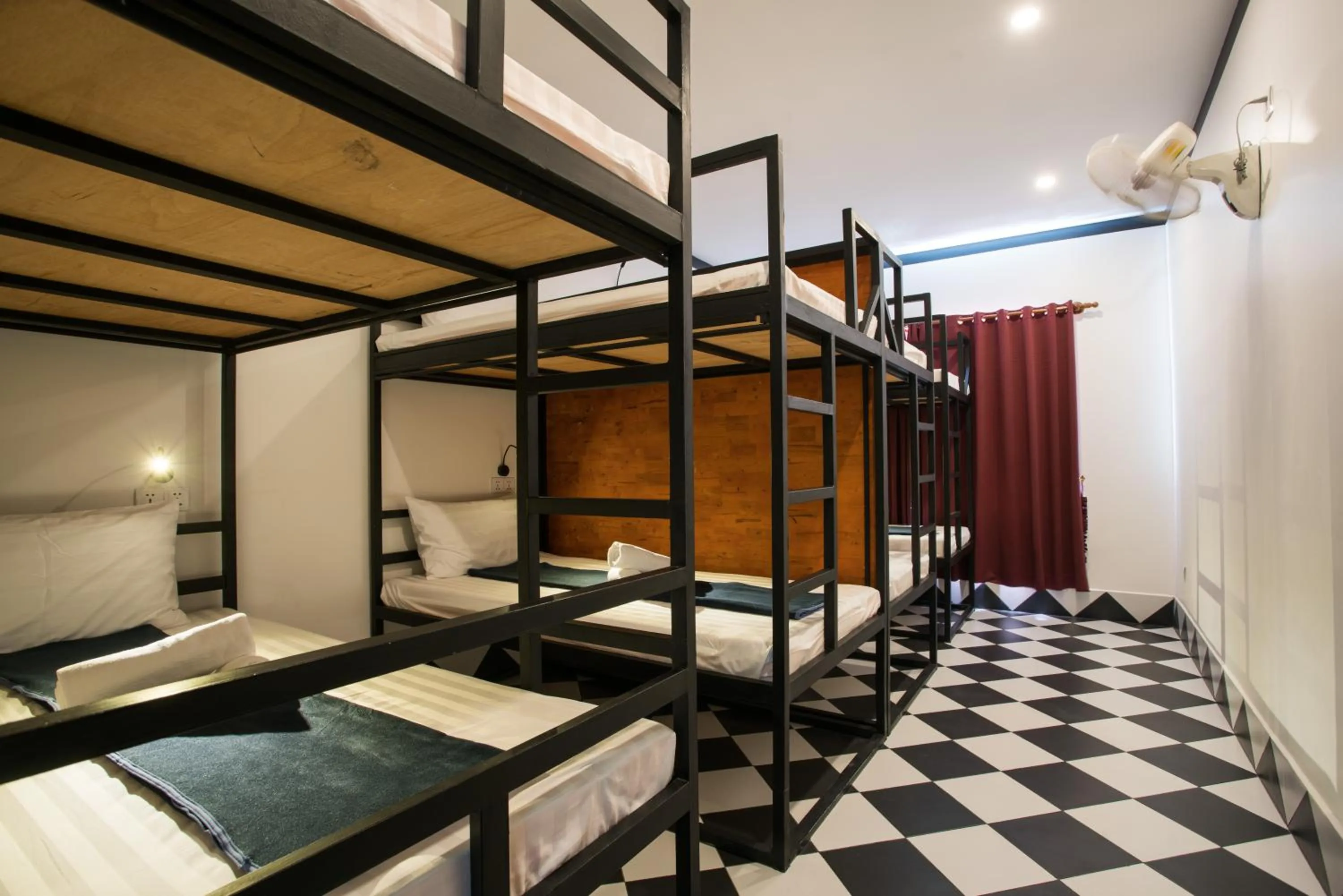 bunk bed, Bed in Noni Tree Hostel