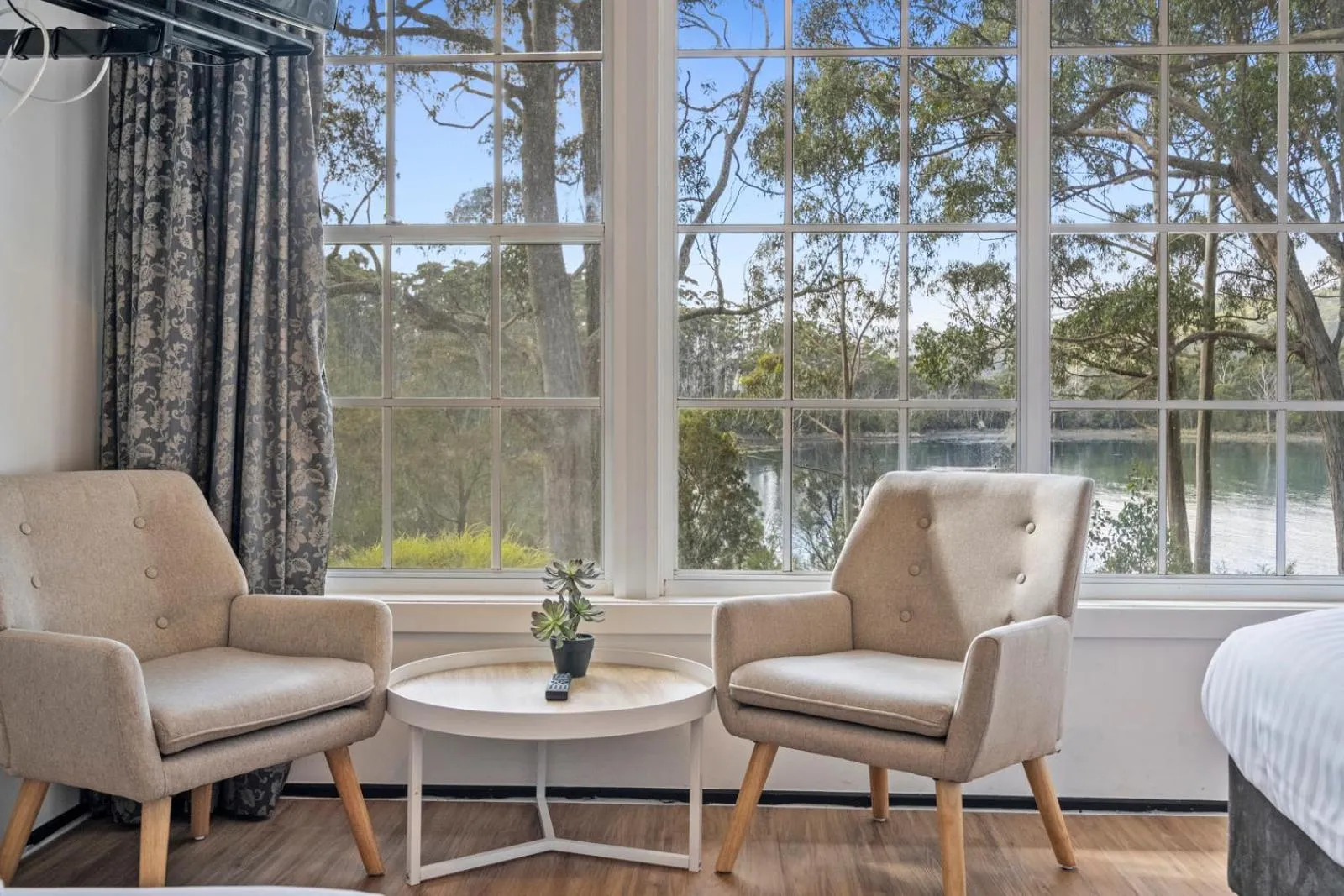 Seating area in The Fox and Hounds Historic Hotel