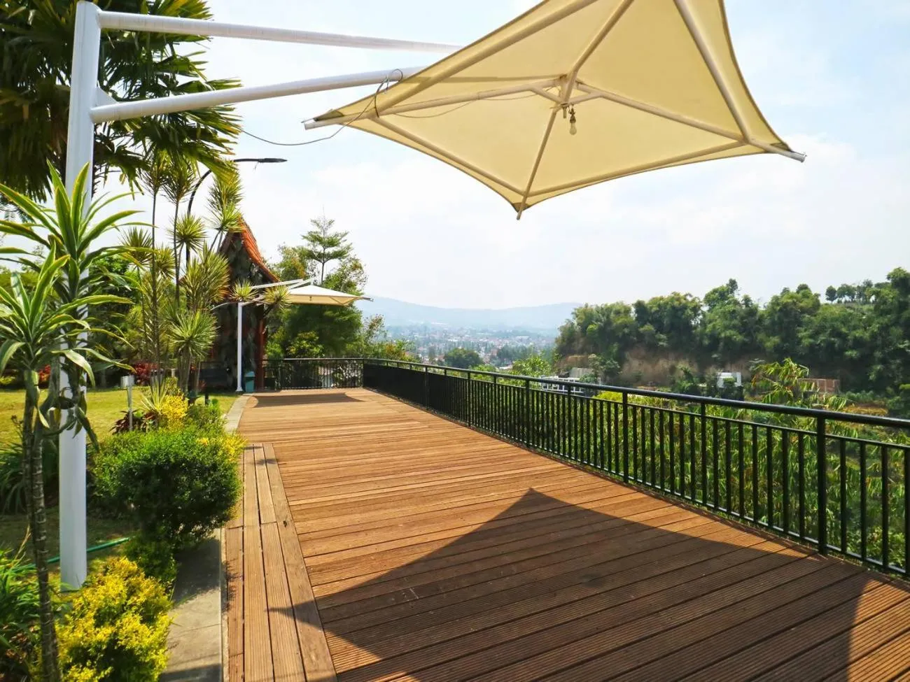 Balcony/Terrace in Villa Gardenia Bandung