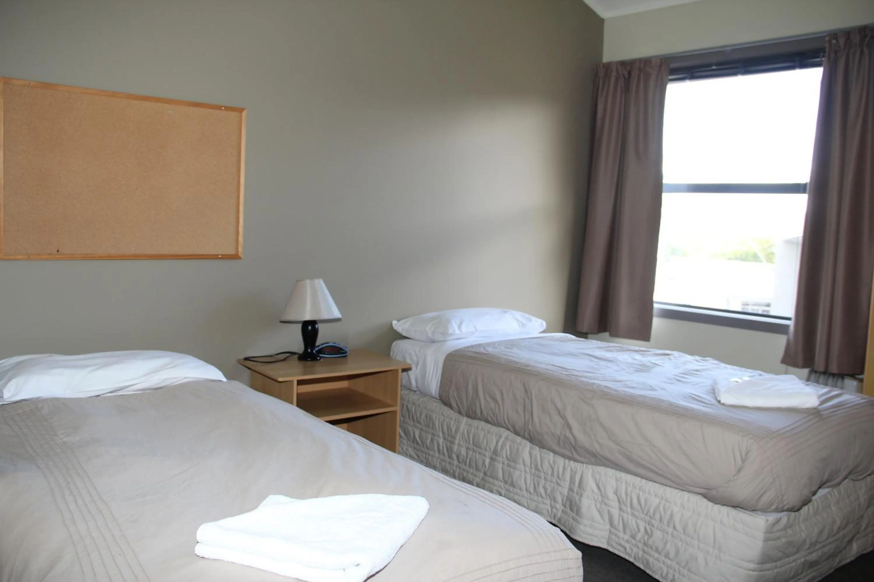 Bedroom, Bed in Nikau Apartments