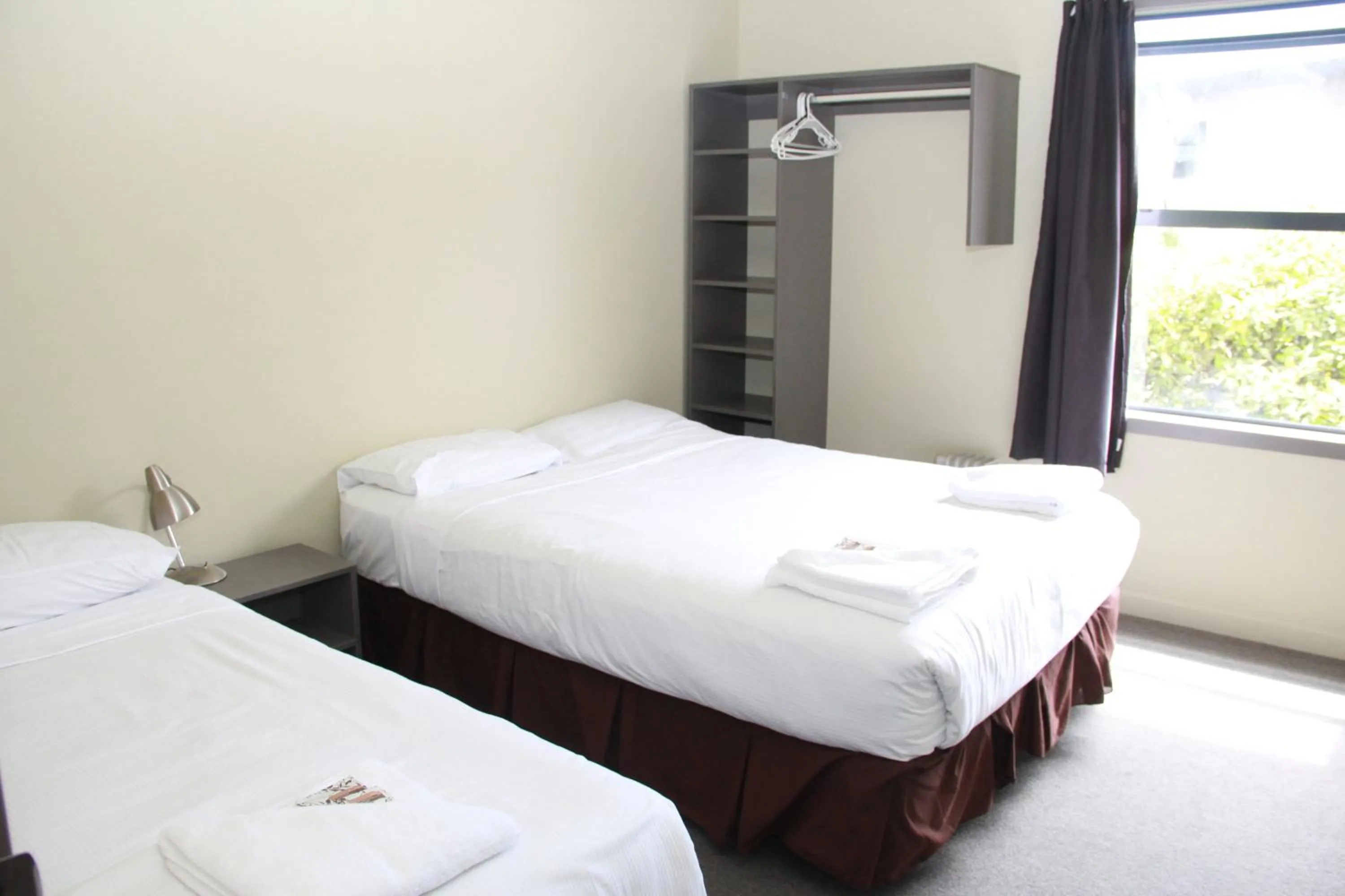 Bedroom, Bed in Nikau Apartments