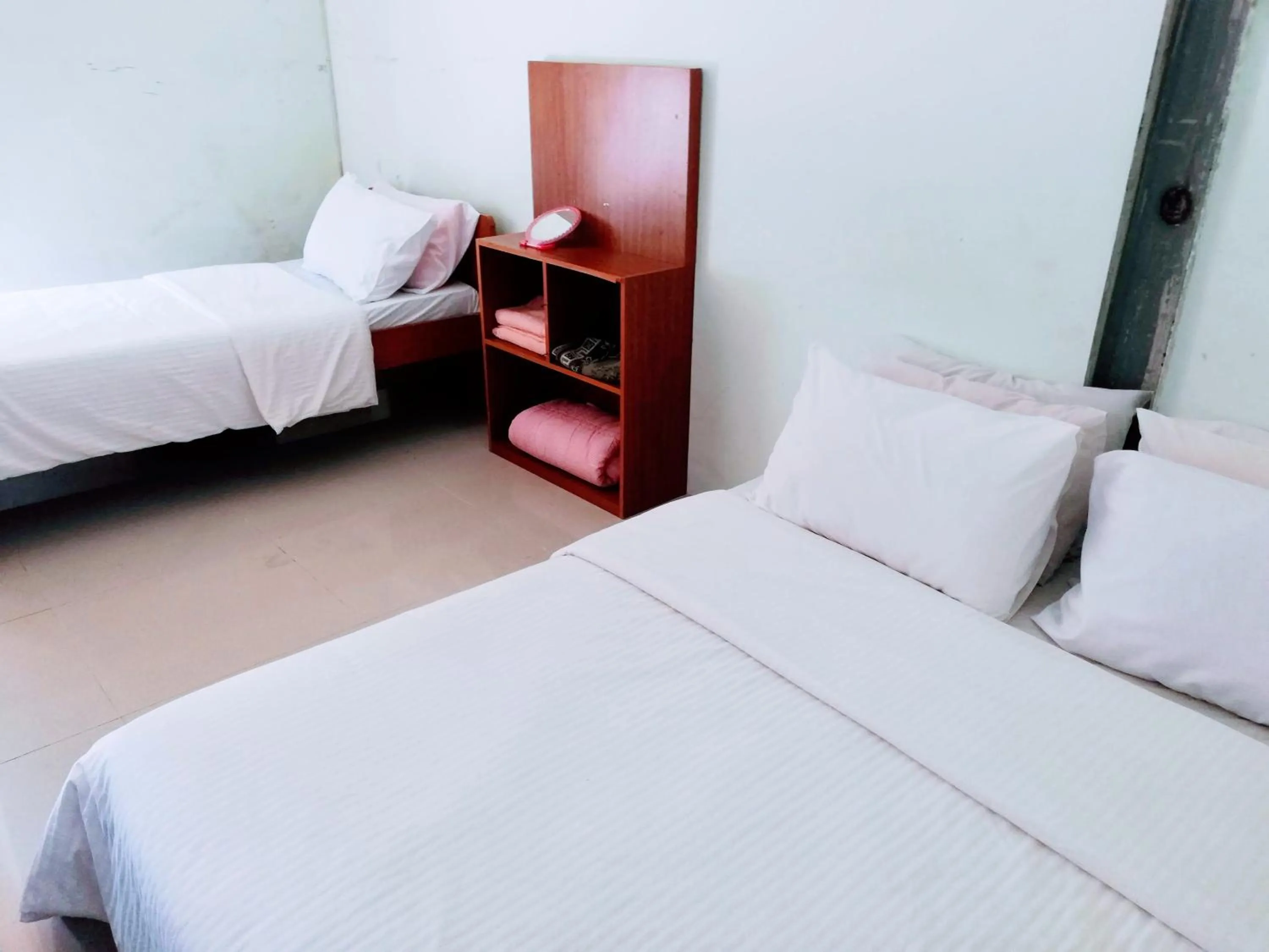 Bed in Daisyinn Budget Hotel Kuala Terengganu