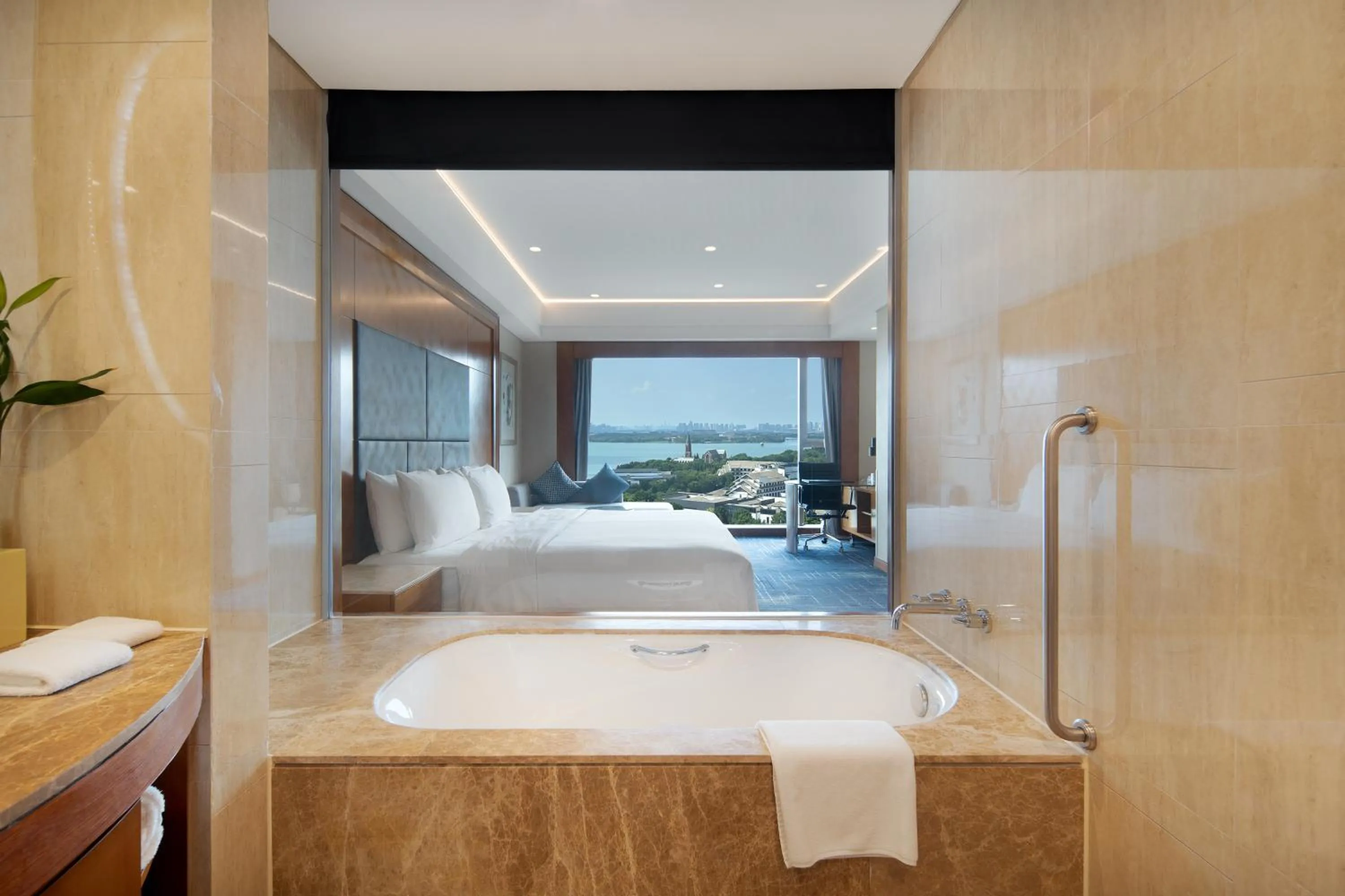 Bed in Four Points by Sheraton Suzhou