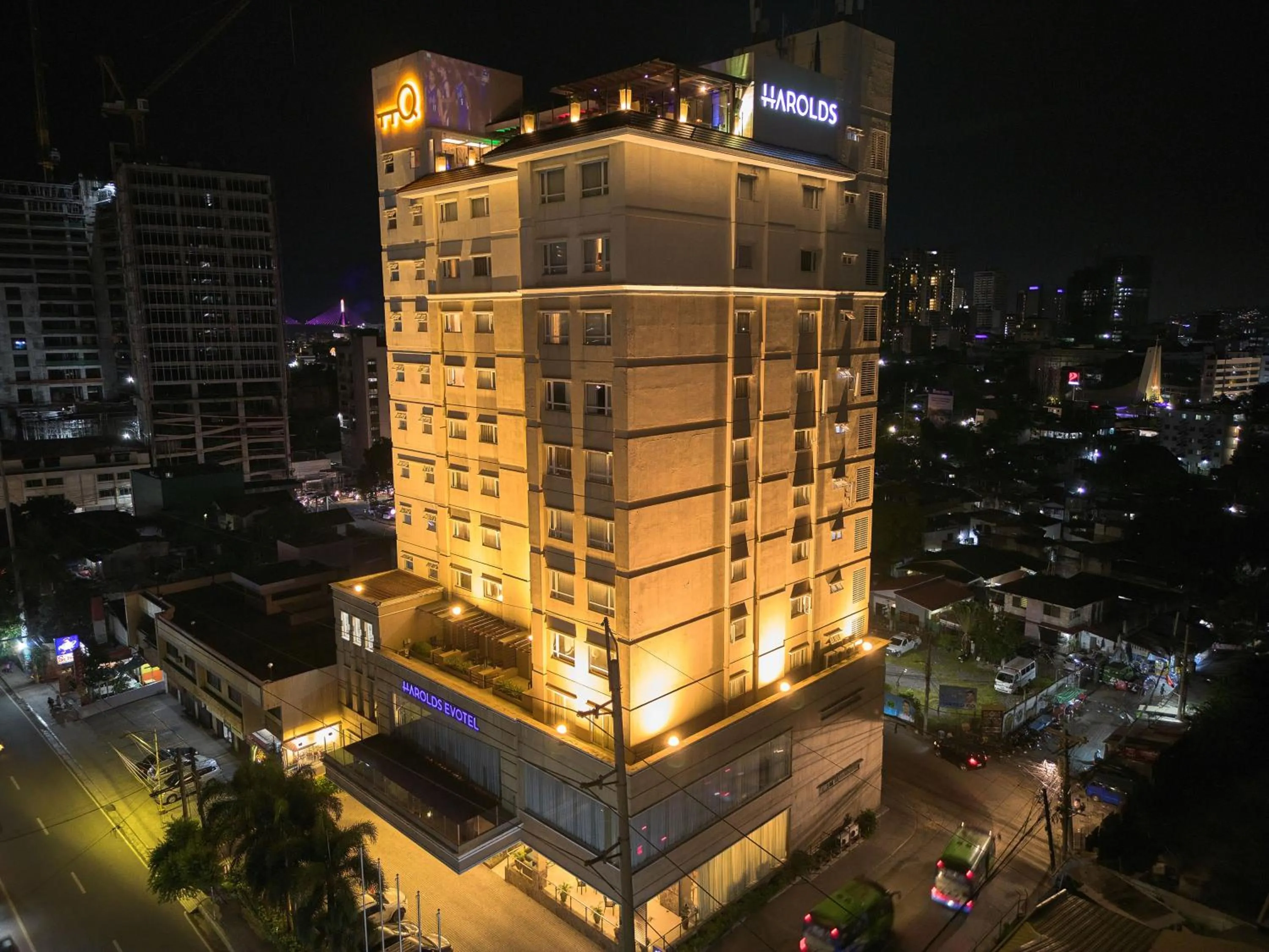 Property building in Harolds Hotel Cebu