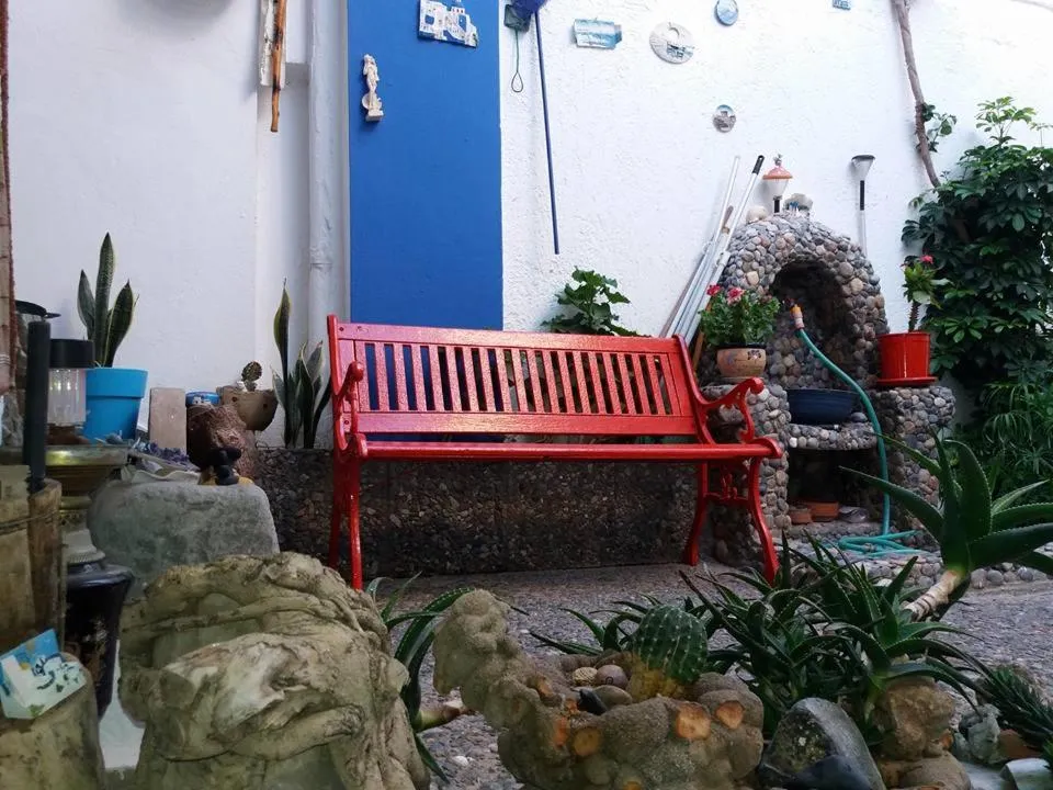 Decorative detail in Psaras Apartments