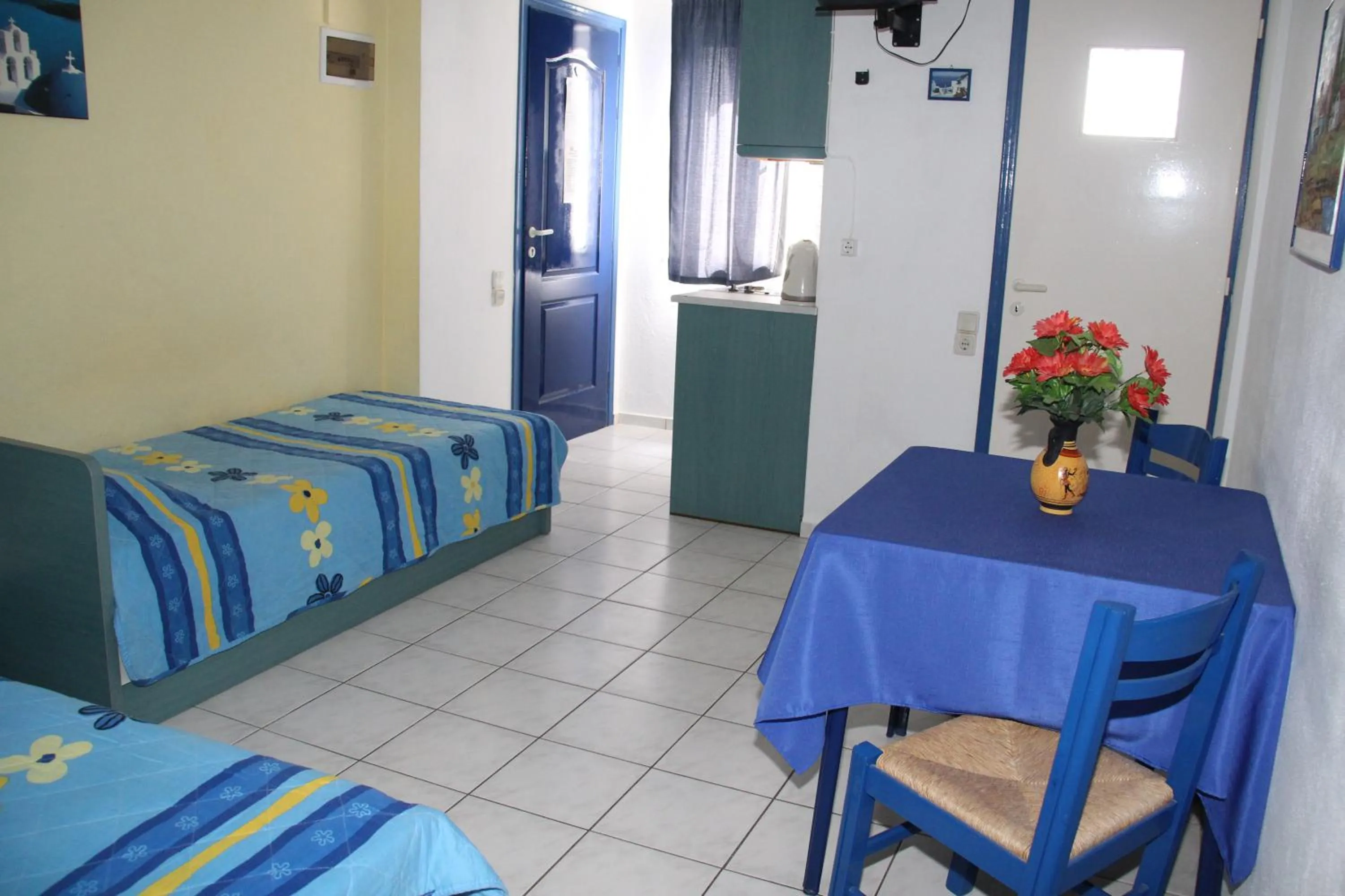 Bed in Psaras Apartments