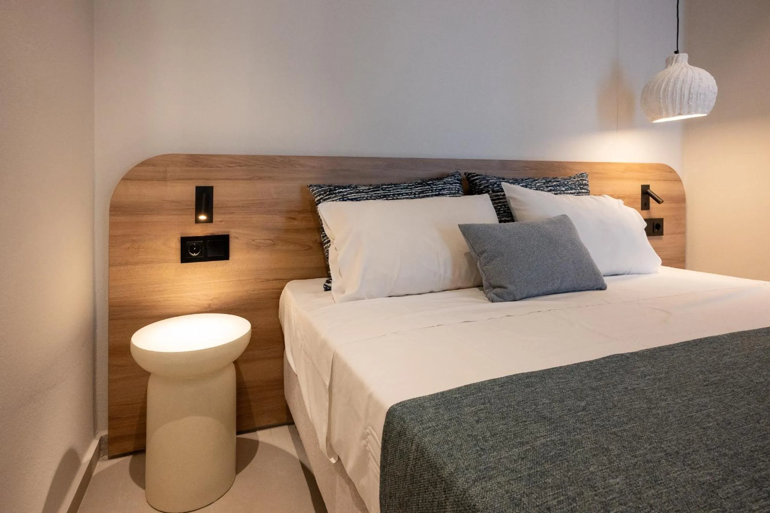 Bed in Psaras Apartments