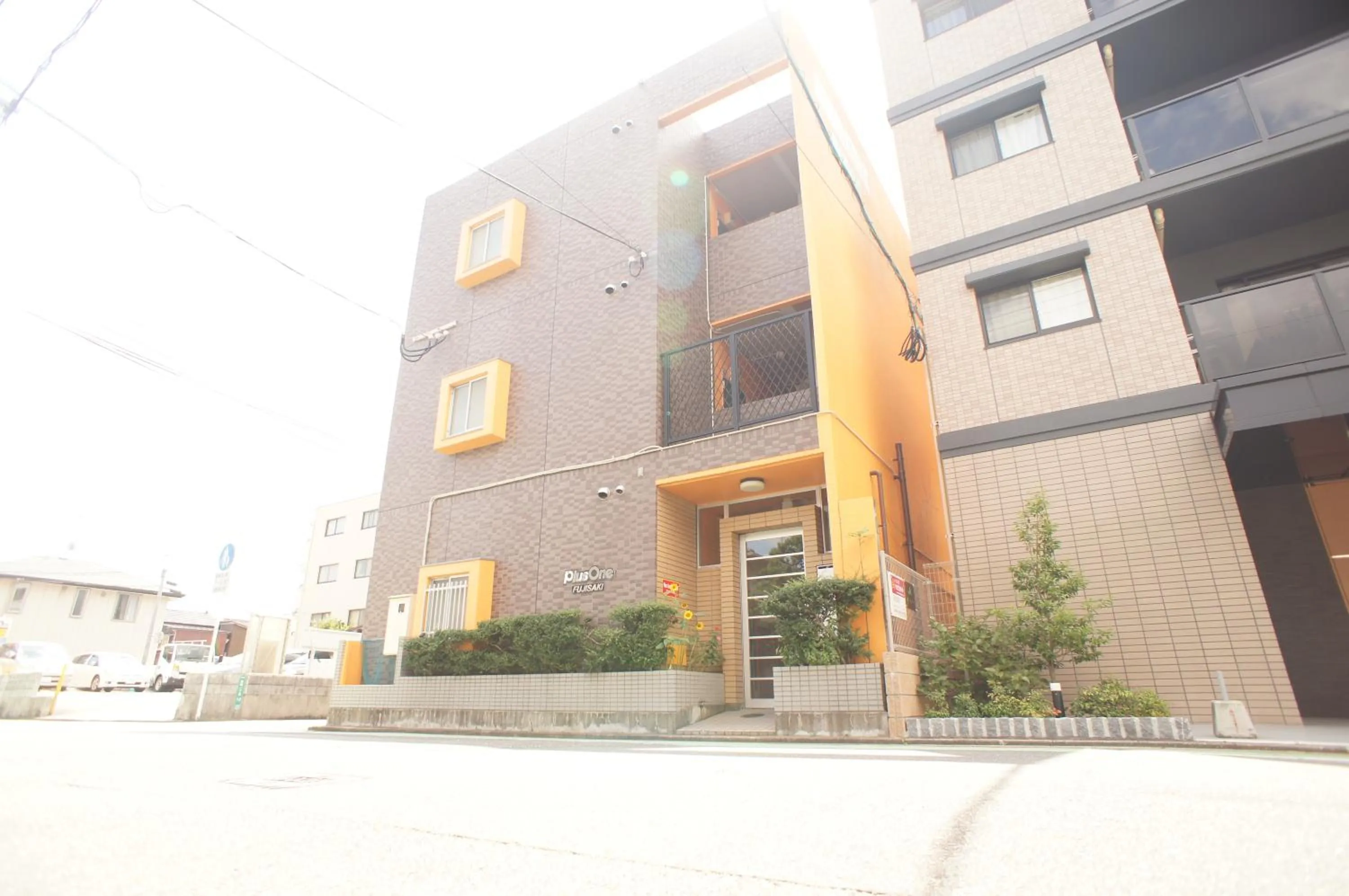 Facade/entrance in Plusone Fujisaki