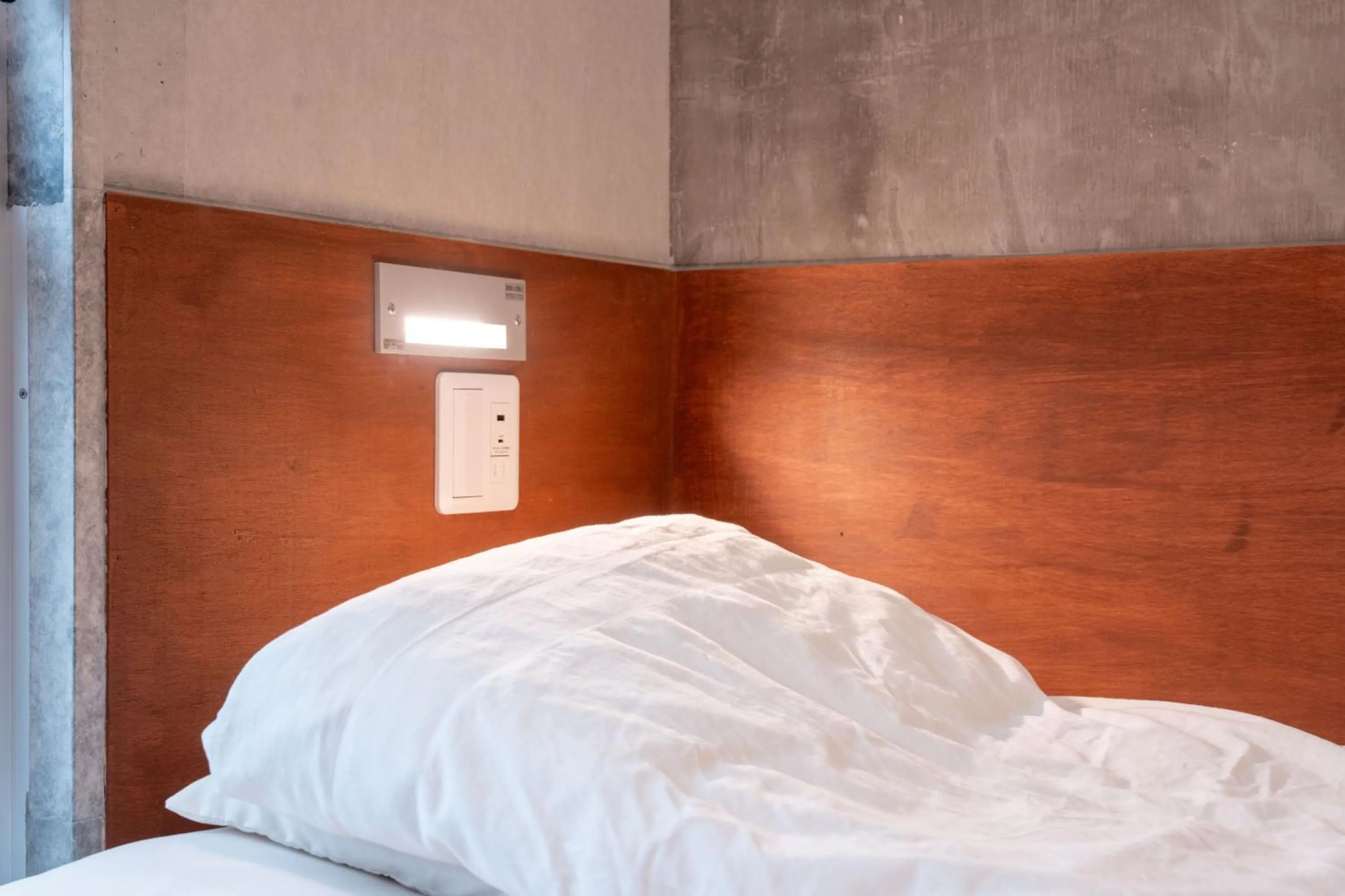 Bed in Plusone Fujisaki