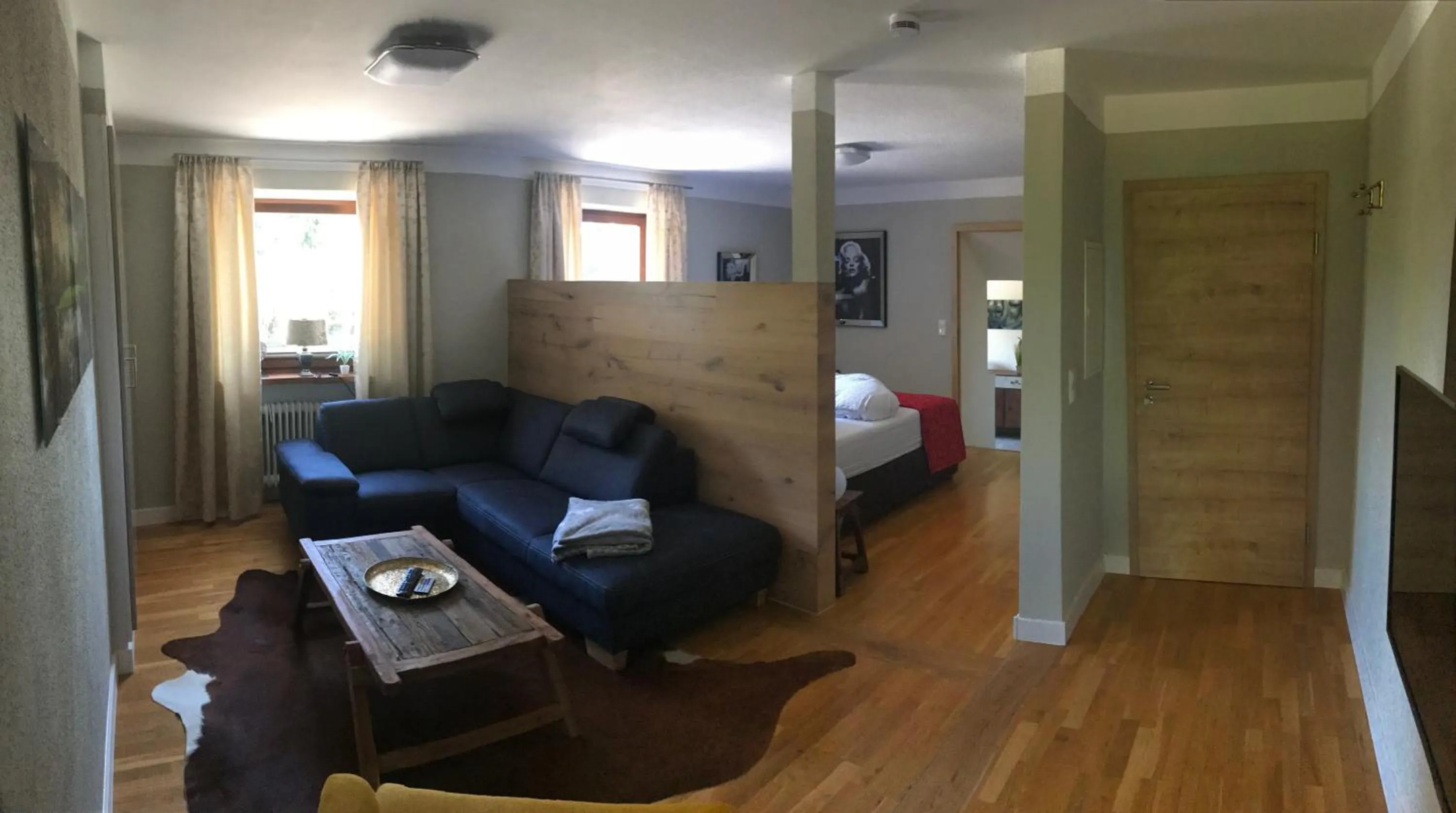 Photo of the whole room in Hofgut Held