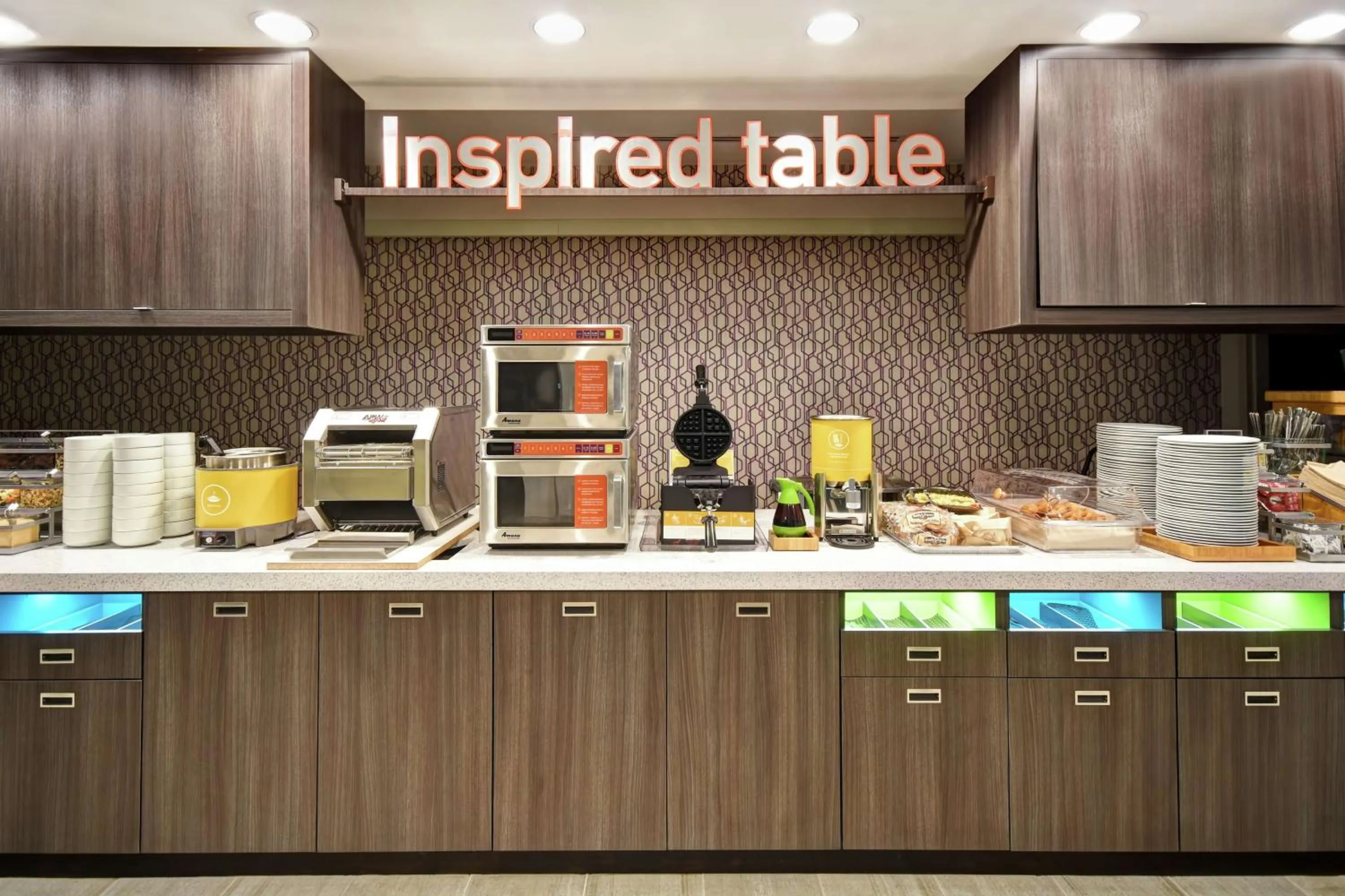 Breakfast in Home 2 Suites By Hilton Dothan