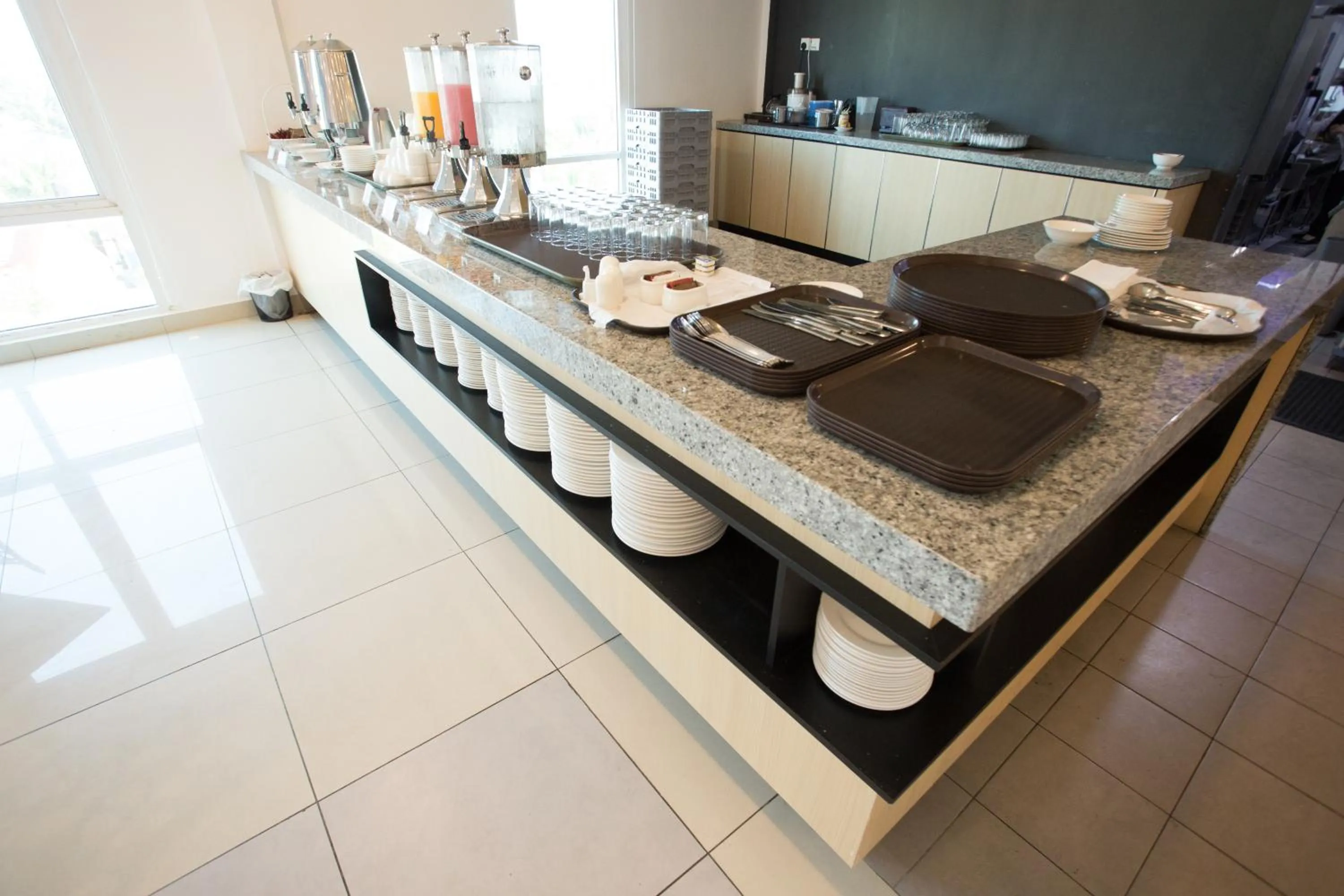 Breakfast in Hotel Adya Express Chenang