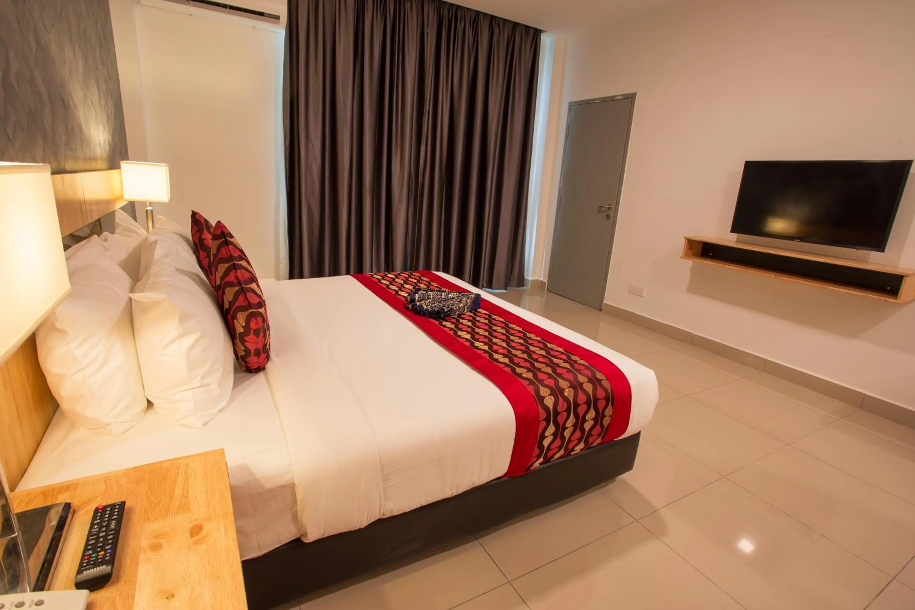 Bed in Hotel Adya Express Chenang