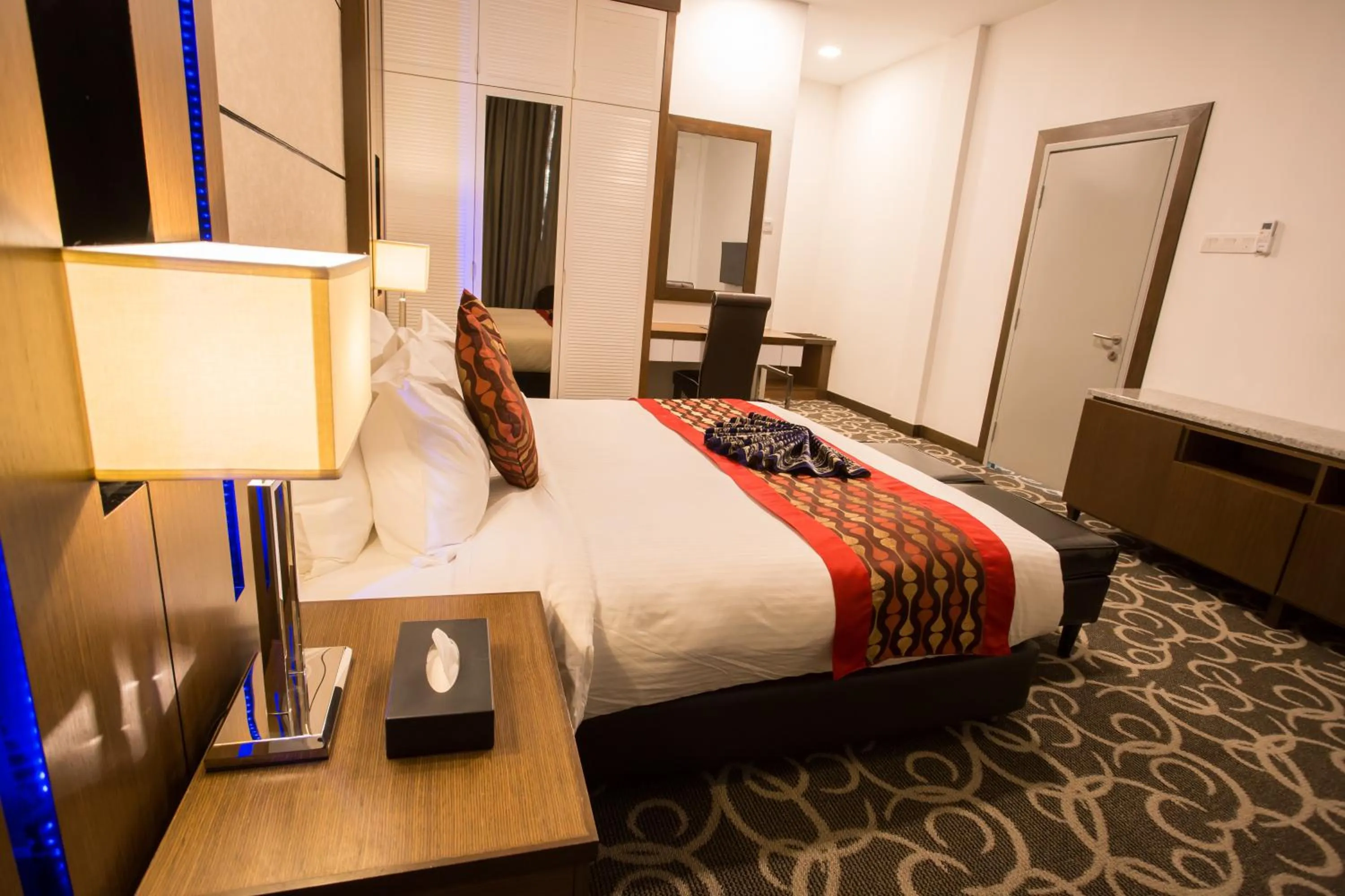 Bed in Hotel Adya Express Chenang