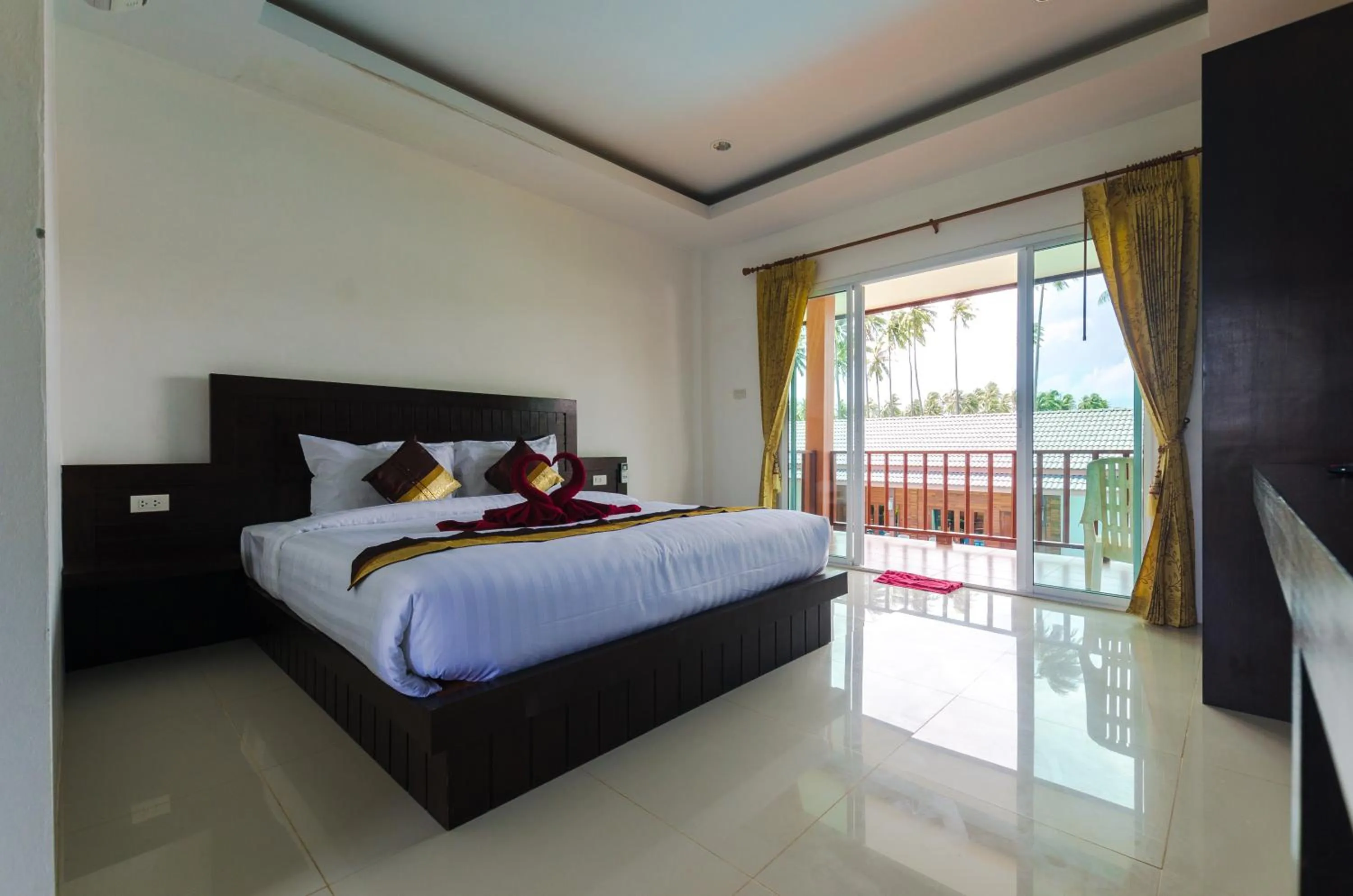 Bed in Sleep In Lanta Resort