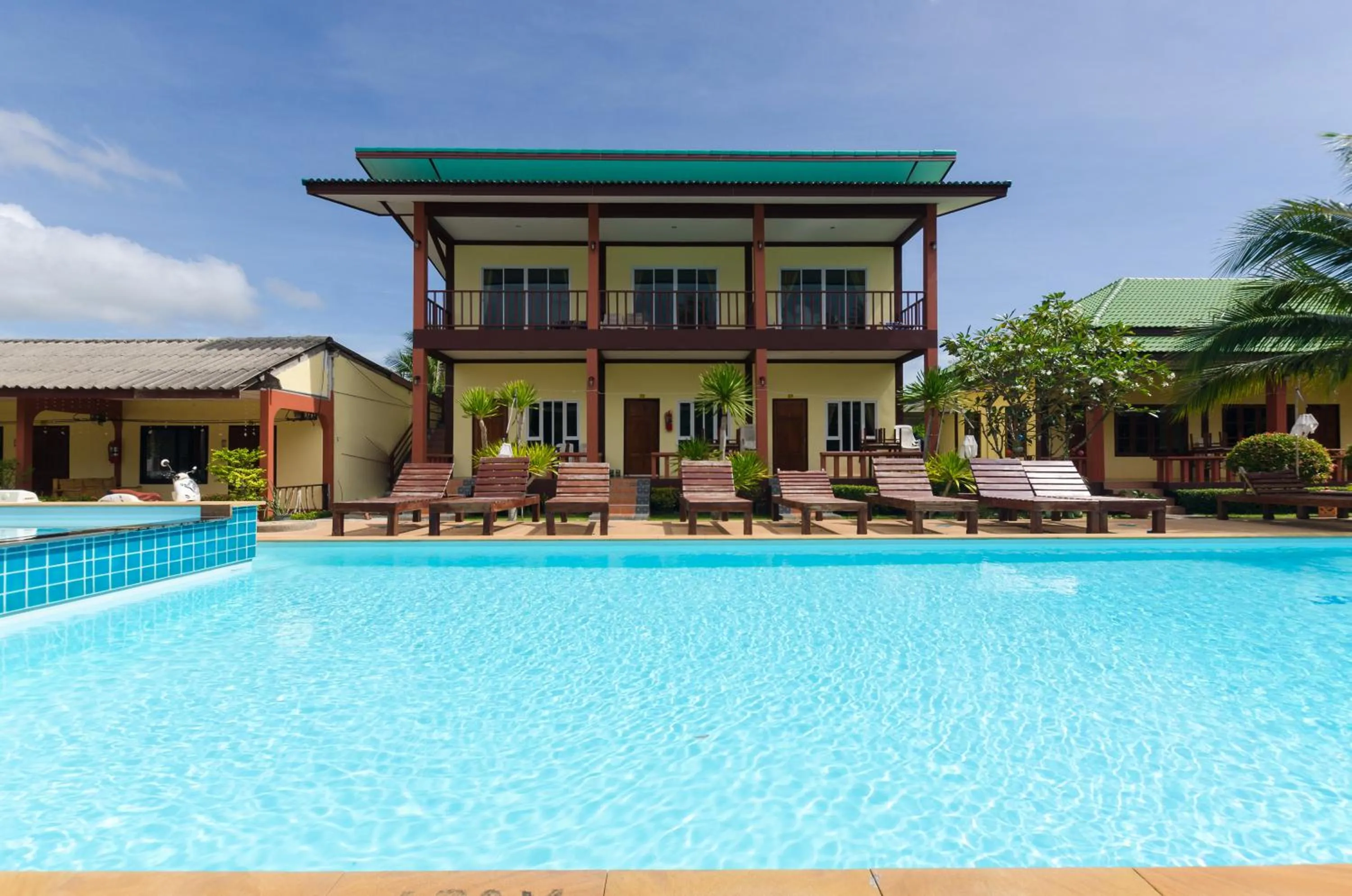 Sleep In Lanta Resort