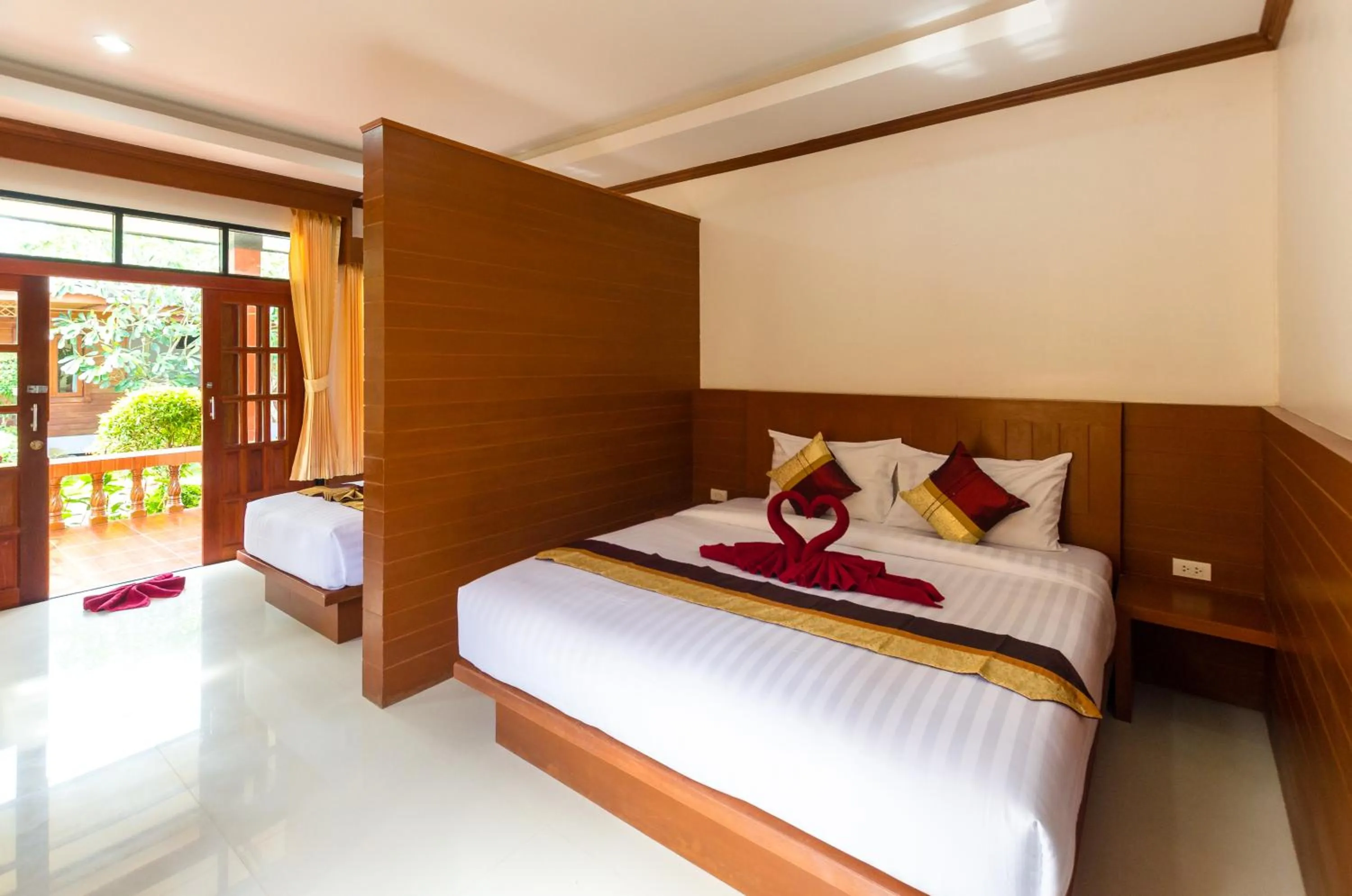 Bed in Sleep In Lanta Resort