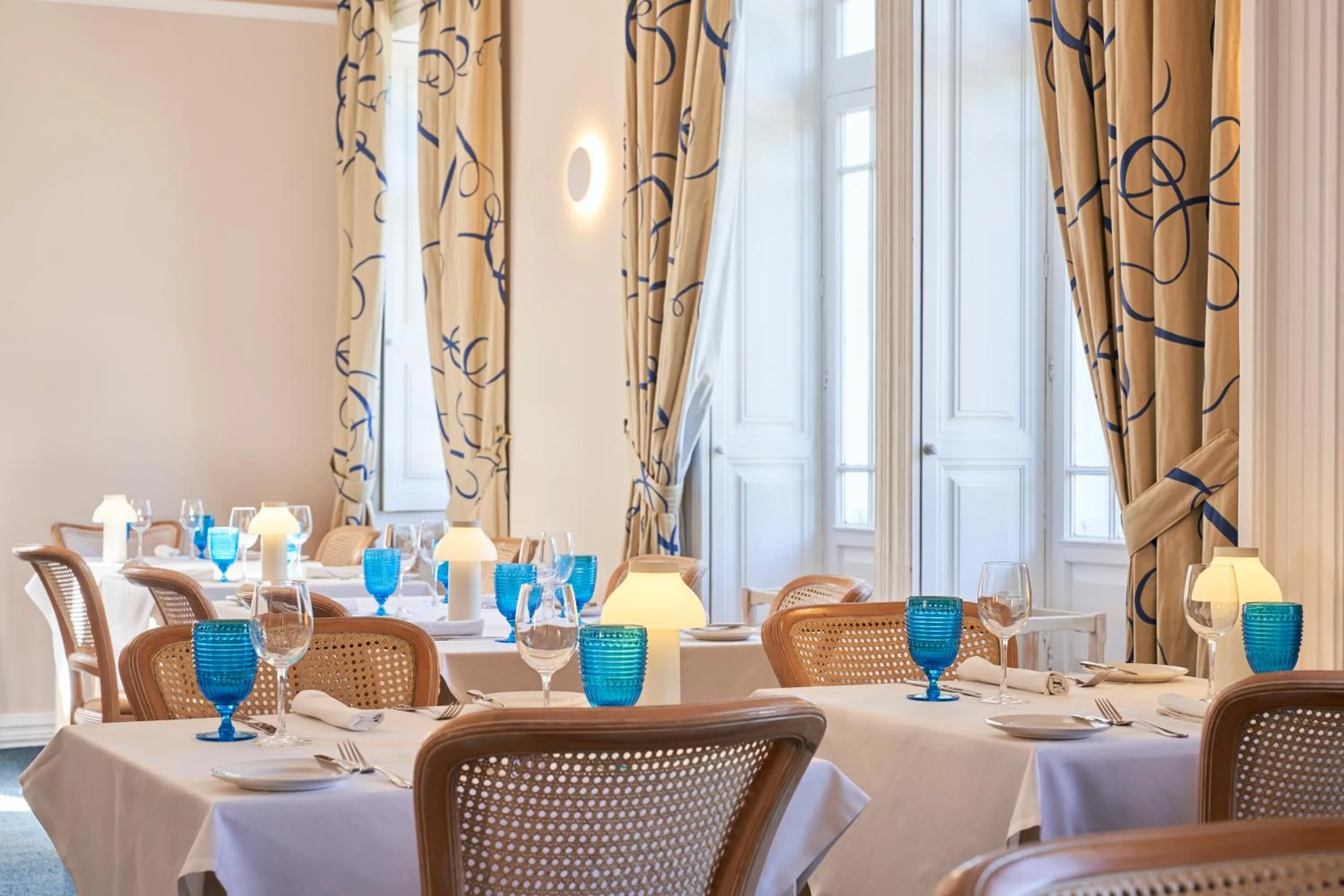 Restaurant/places to eat in PortoBay Serra Golf