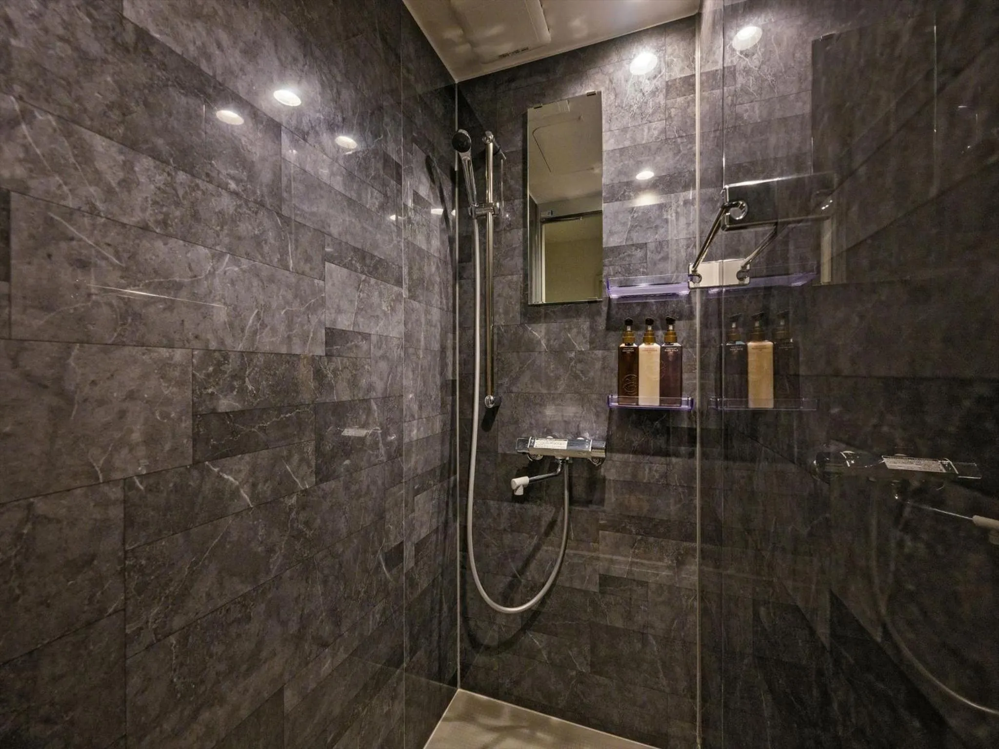 Shower in Lit Hotel NAKIJIN