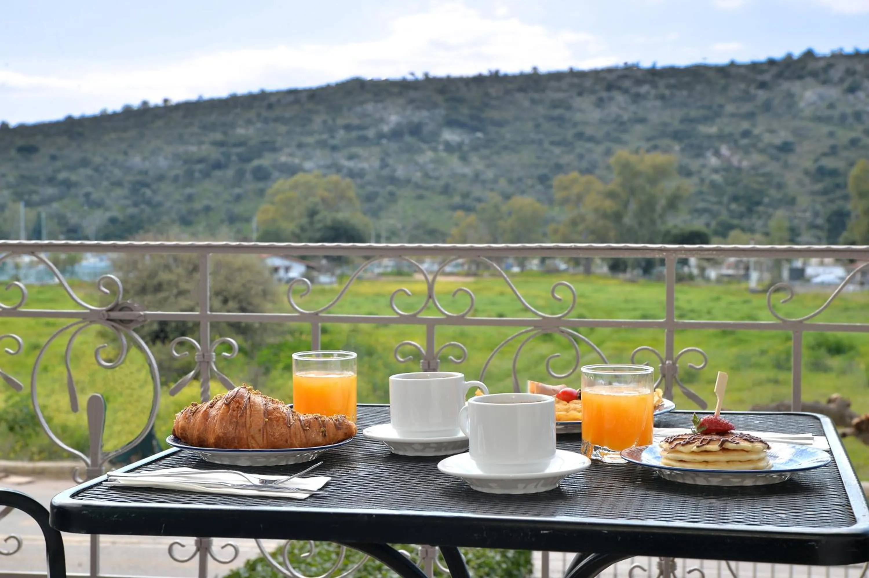 Balcony/Terrace in ID Holiday Living