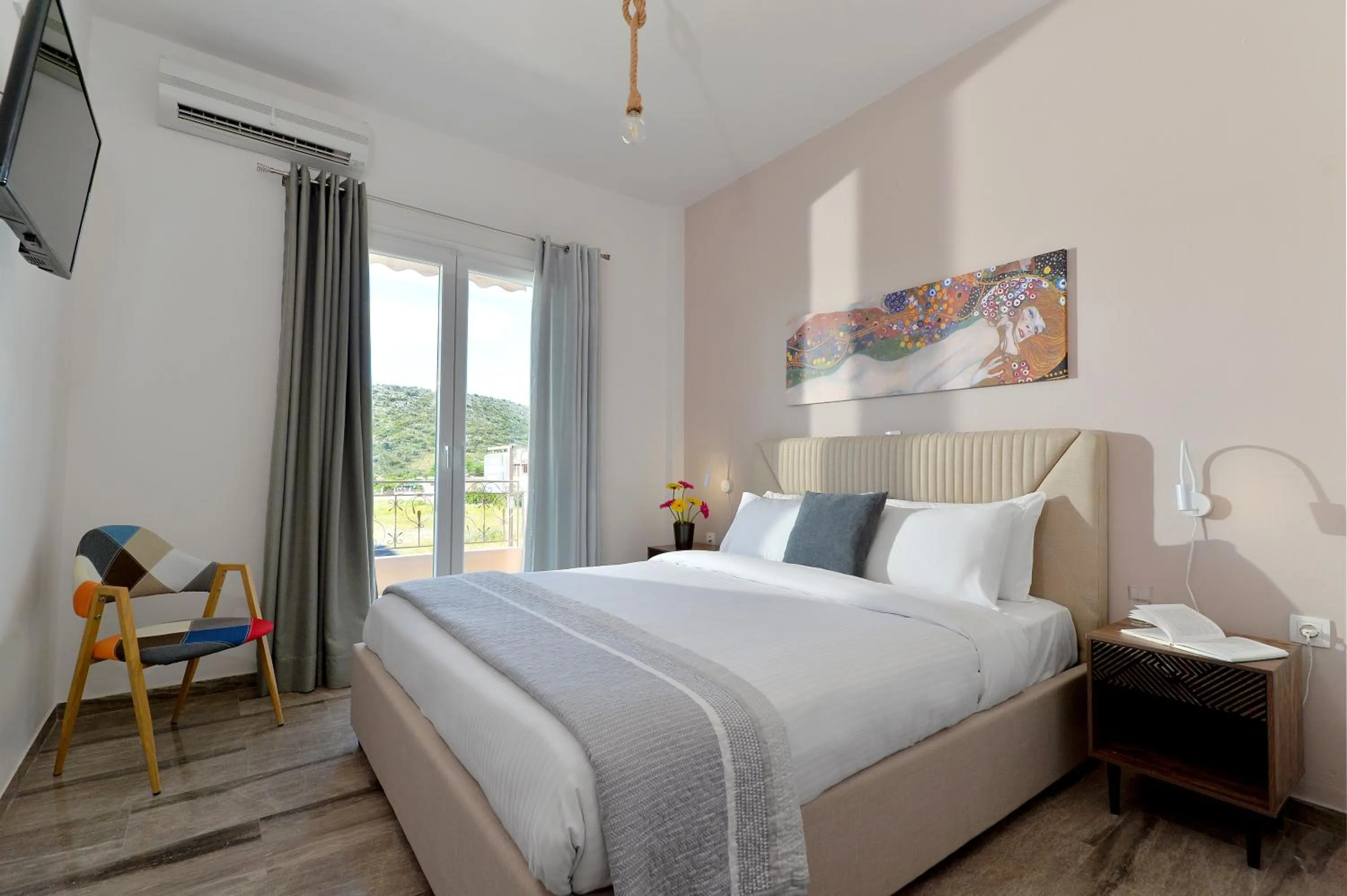 Bed in ID Holiday Living