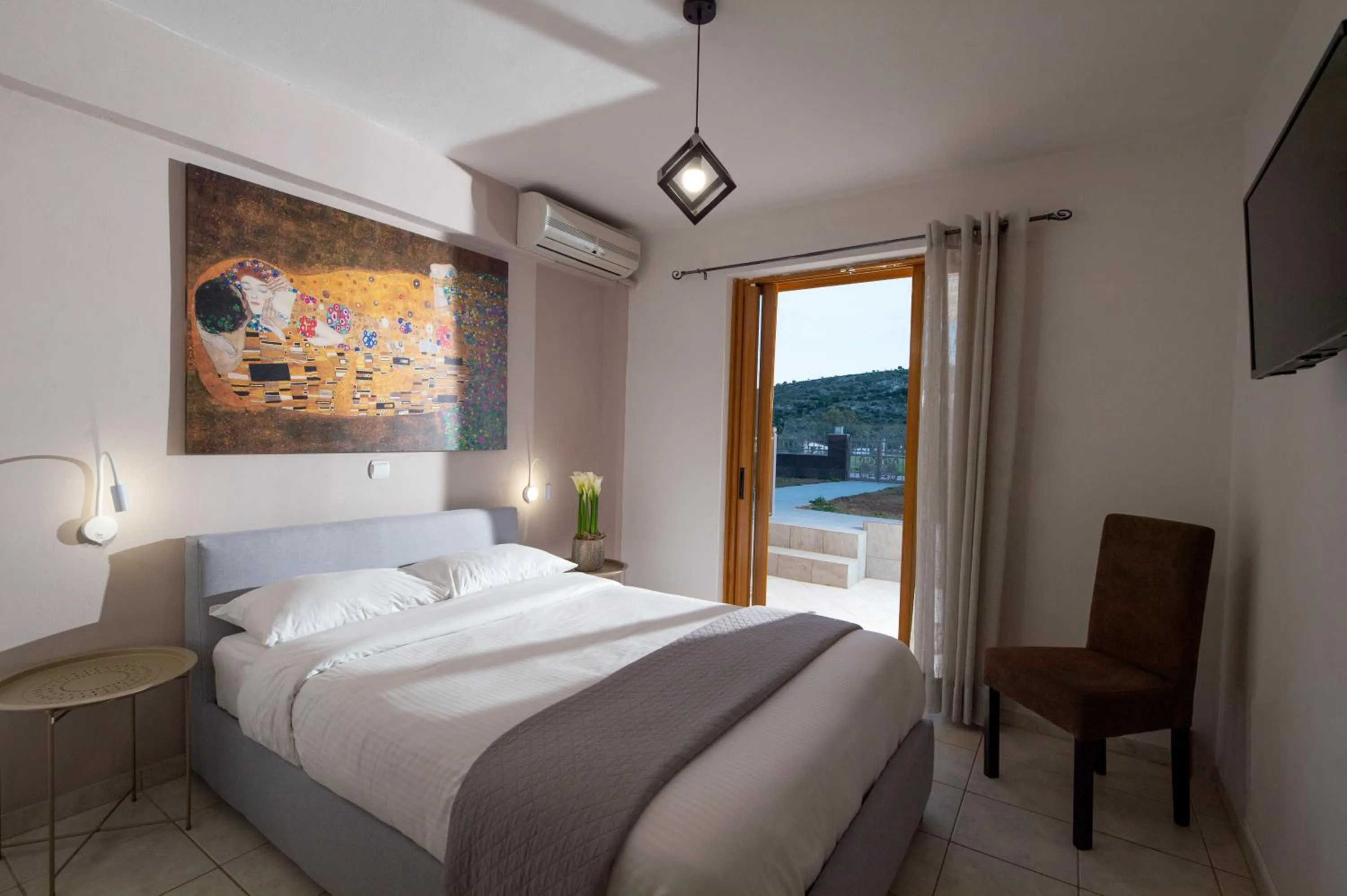 Bed in ID Holiday Living